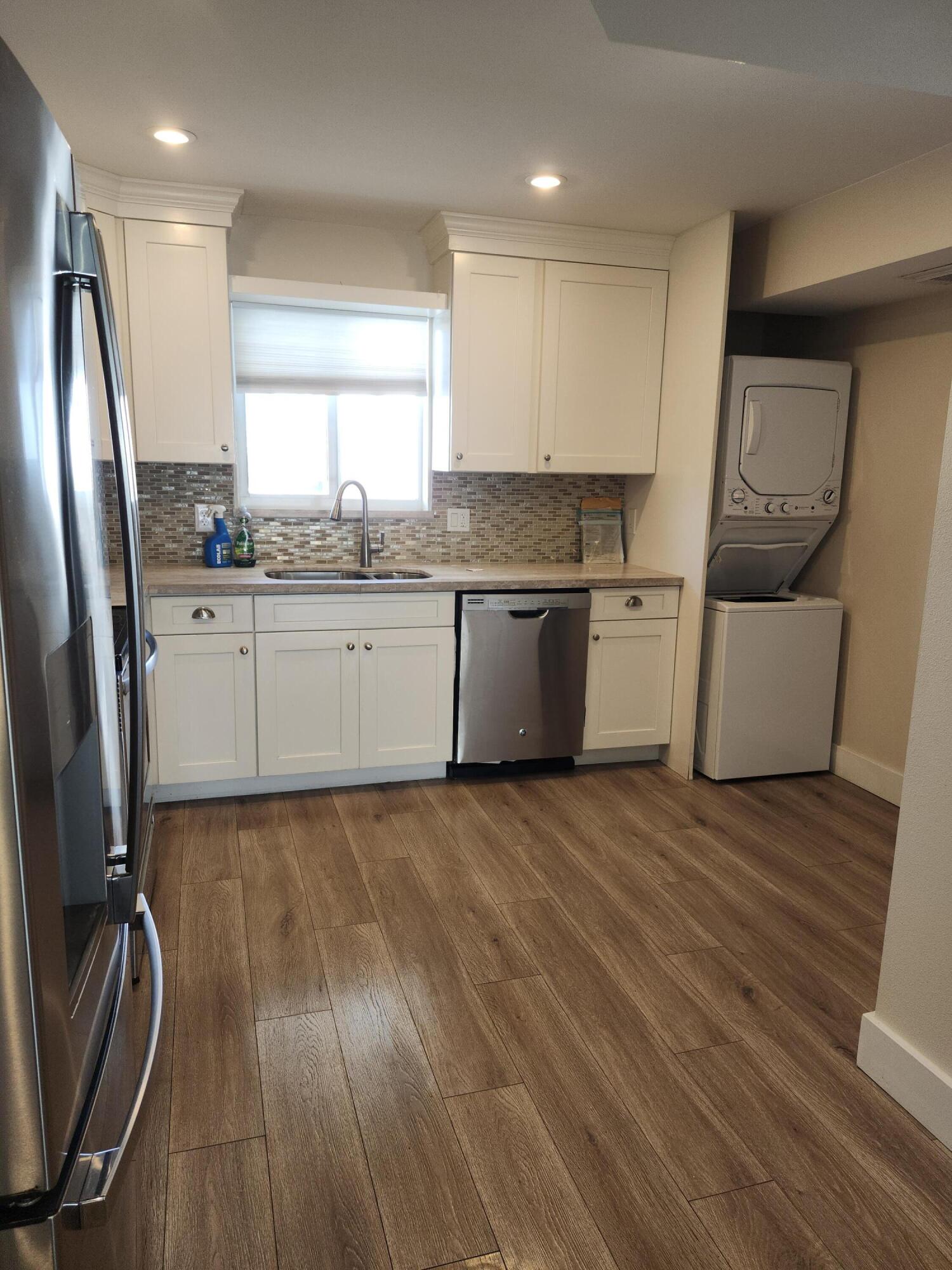301 Lake Shore Drive Apt 409 Property Photo 17