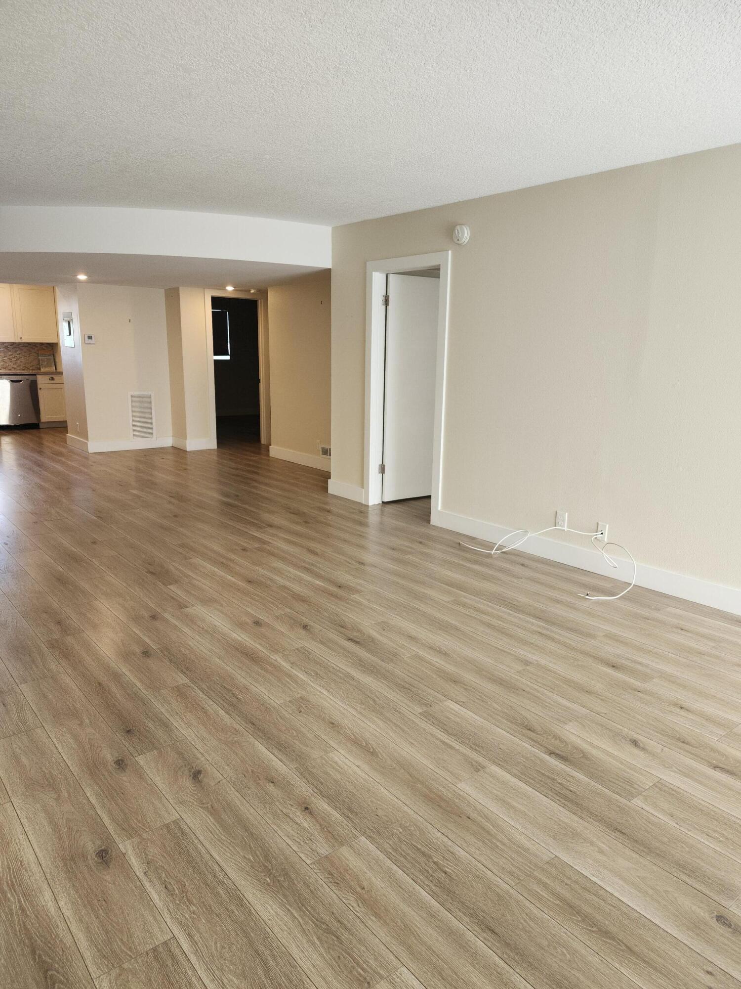 301 Lake Shore Drive Apt 409 Property Photo 20