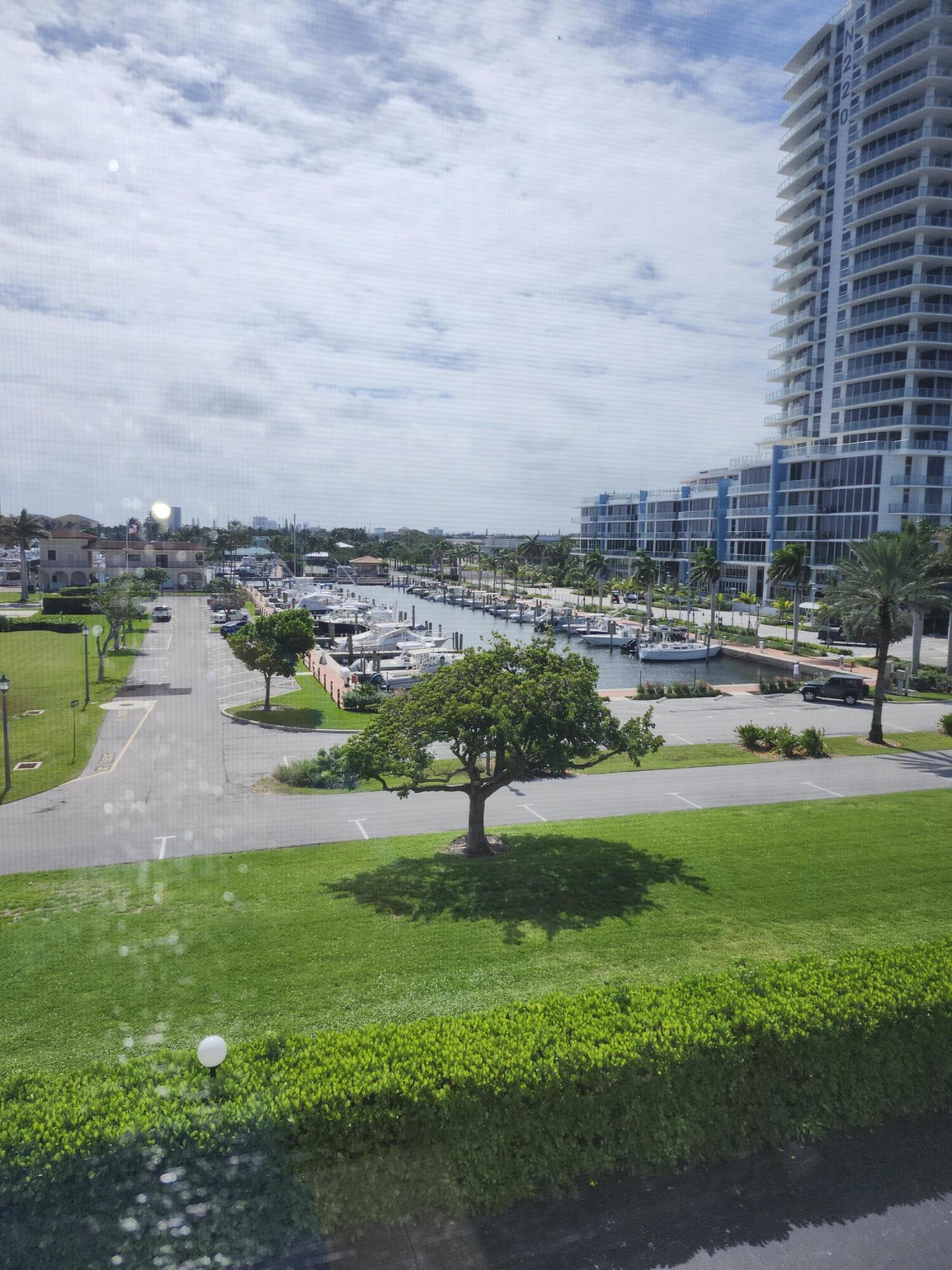 301 Lake Shore Drive Apt 409 Property Photo 22