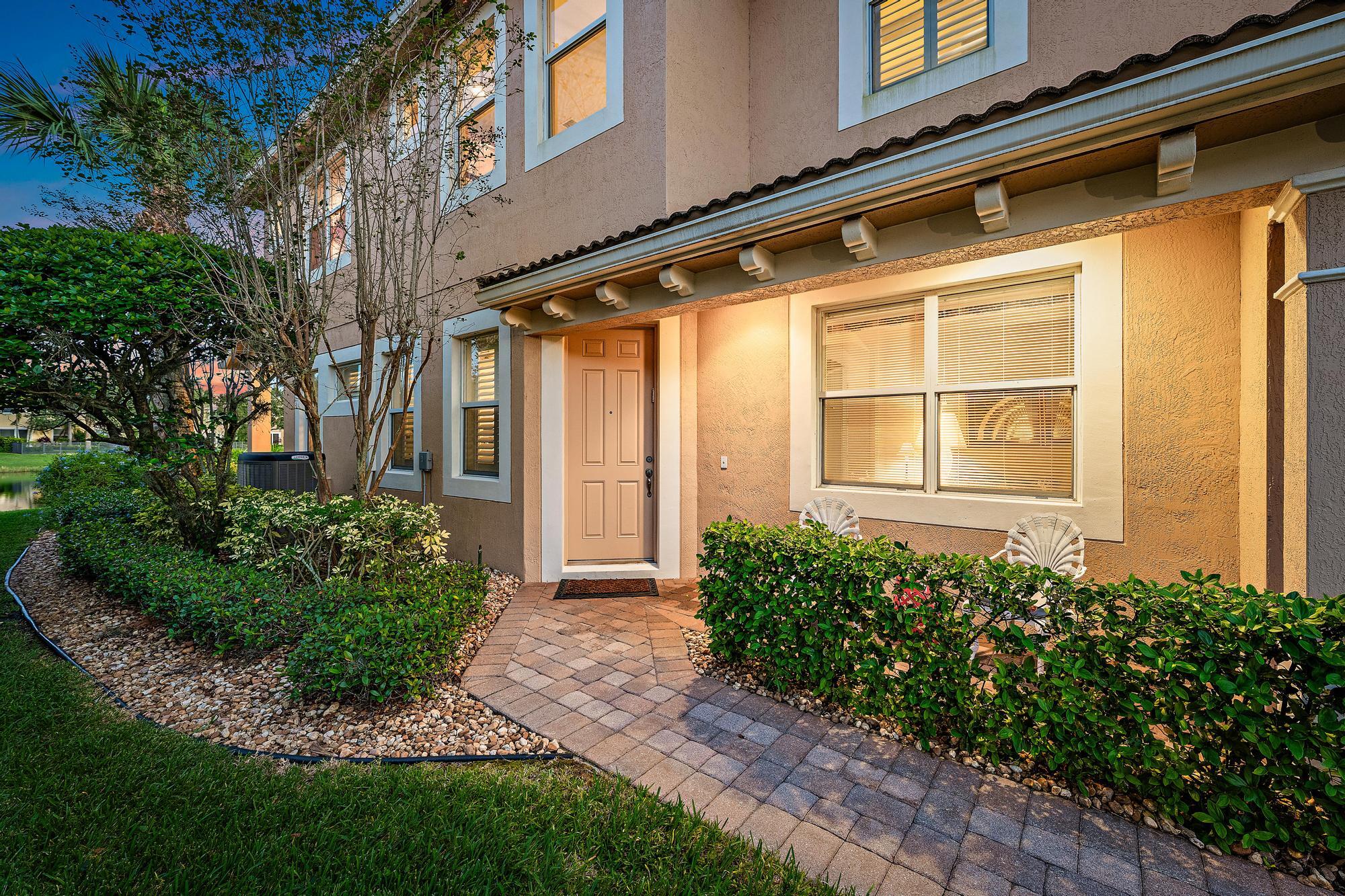 4798 Cadiz Circle Property Photo 6