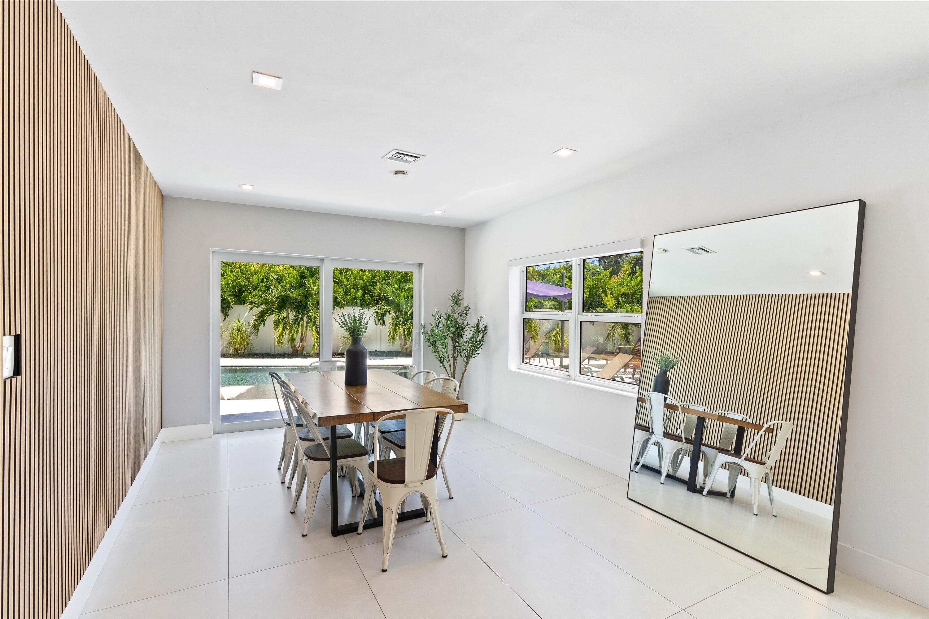 209 Ne 27th Drive Property Photo 7