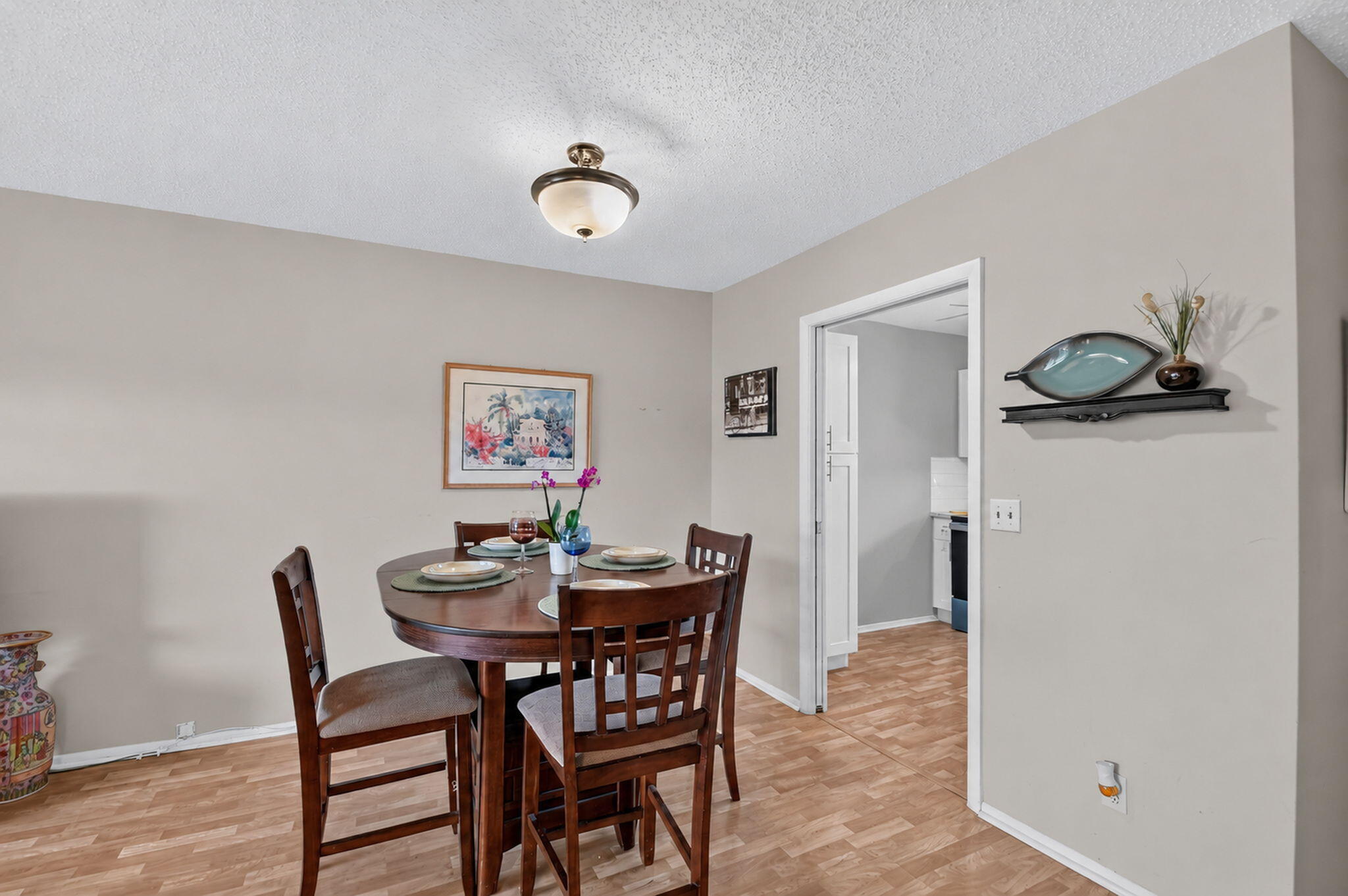2593 Dudley Drive W I Property Photo 4