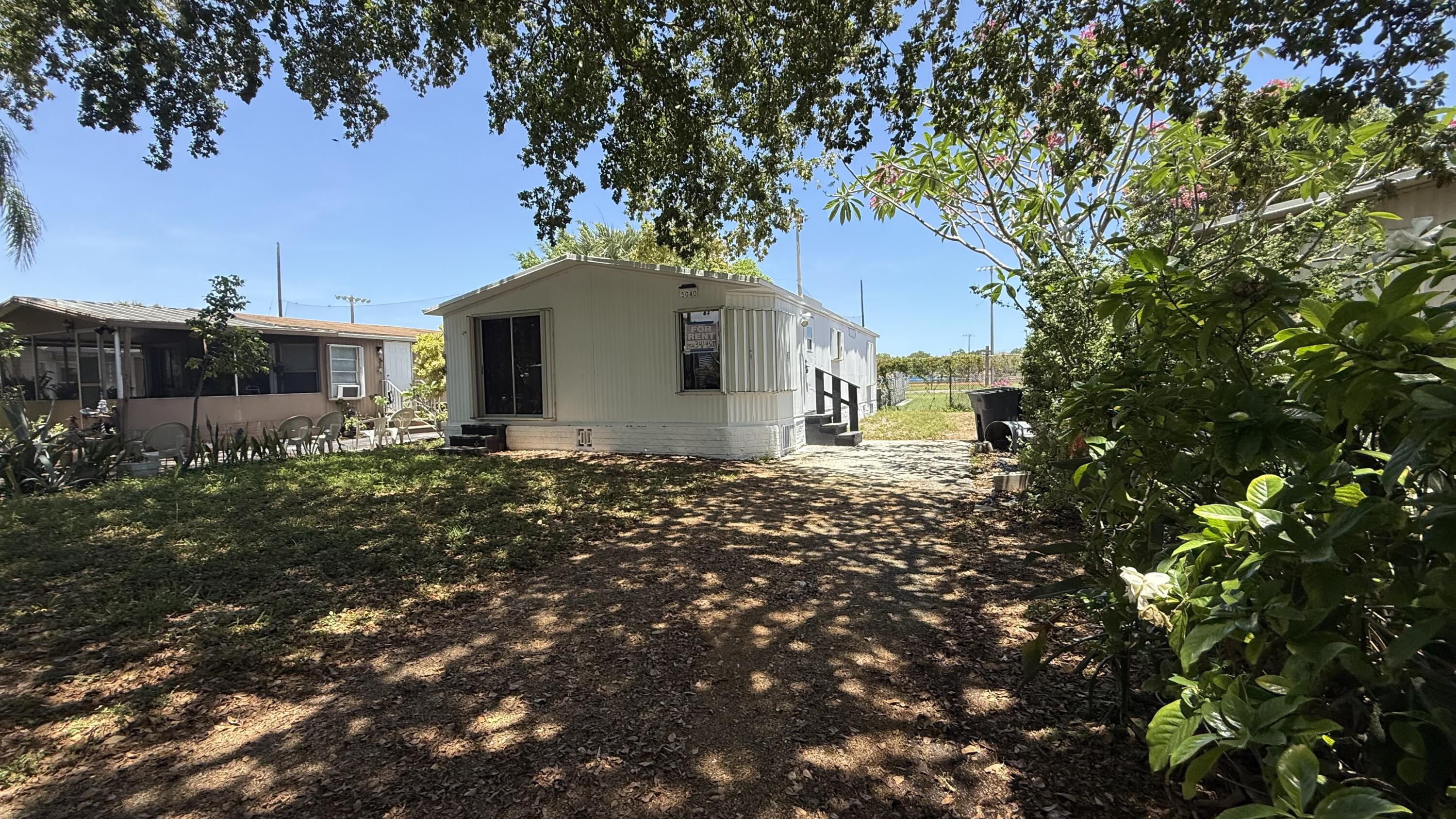 5040 Sw 30th Avenue Property Photo 5
