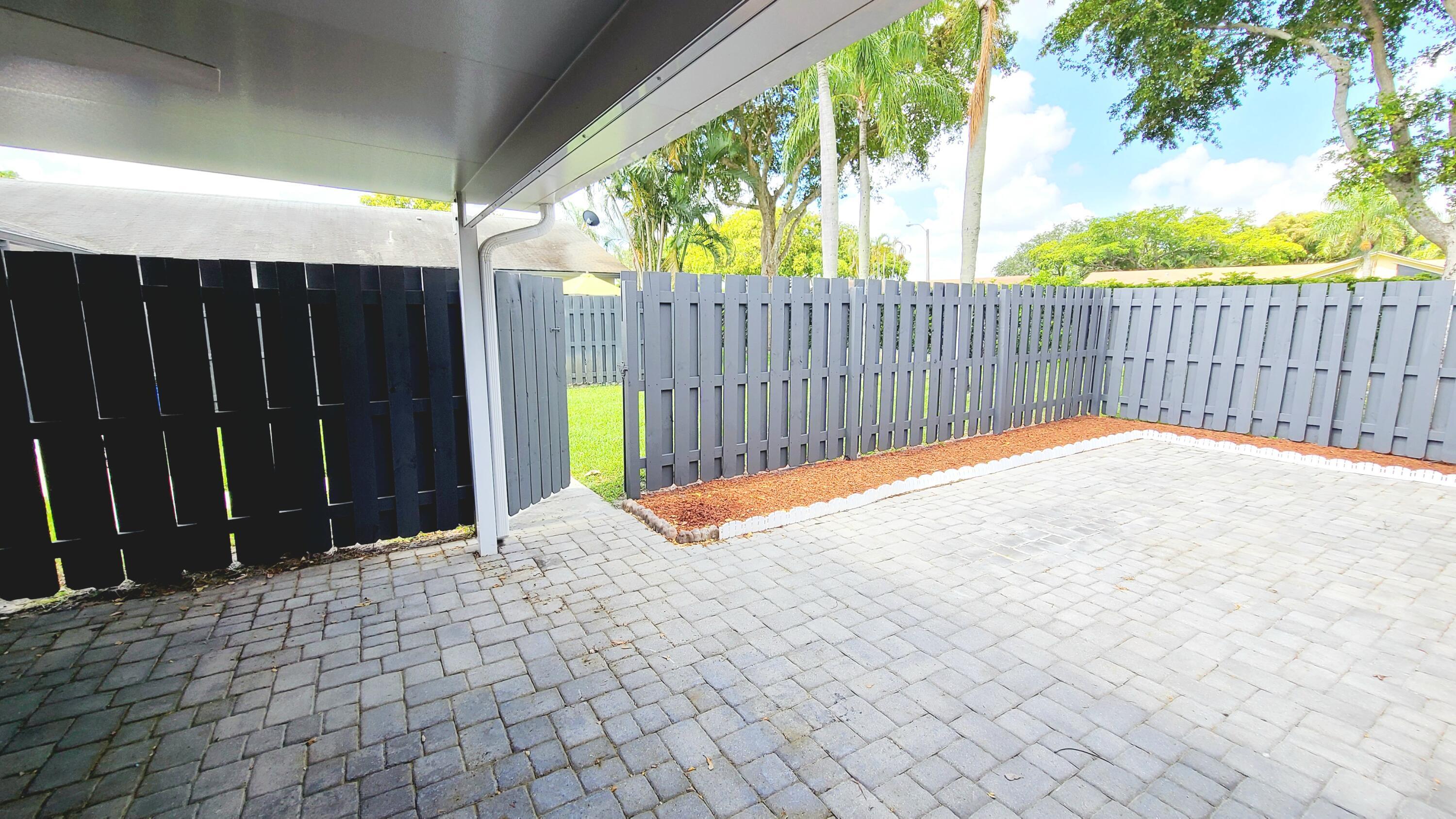 1188 Shibumy Circle C Property Photo 2