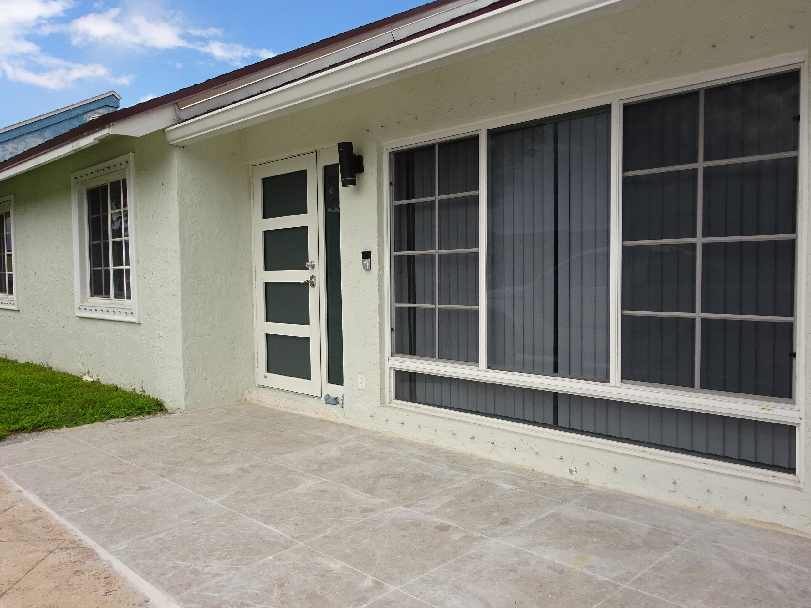 9211 S Cypress Circle Property Photo 4