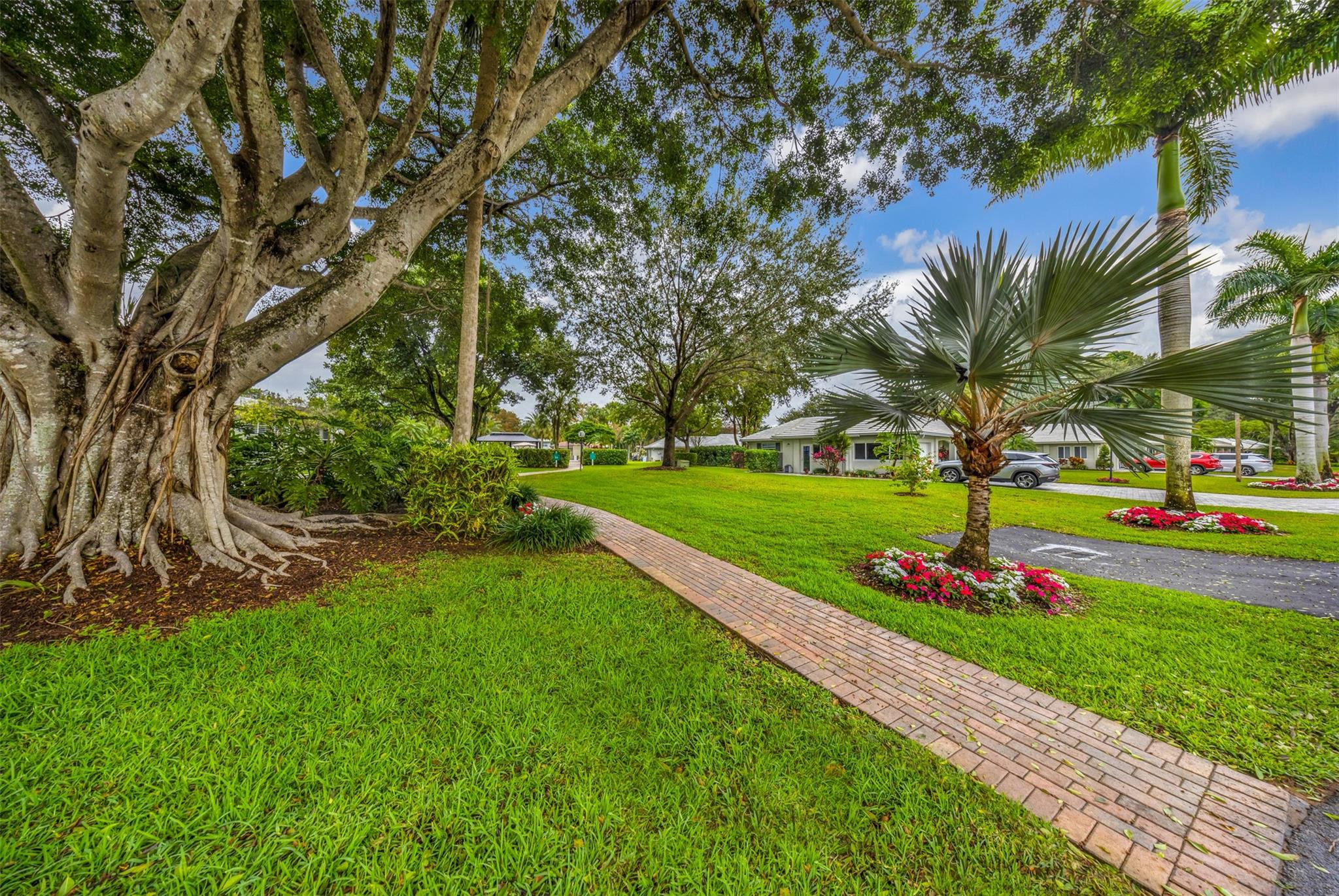 4011 N Cypress Drive 101 Property Photo 34
