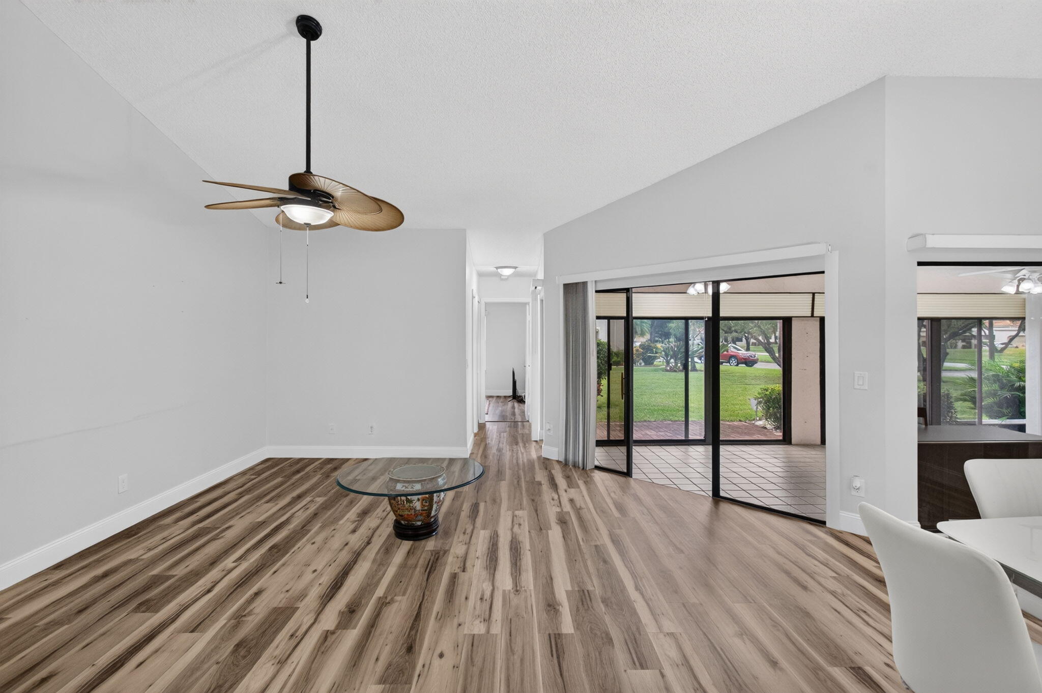 5887 Parkwalk Circle W Property Photo 5