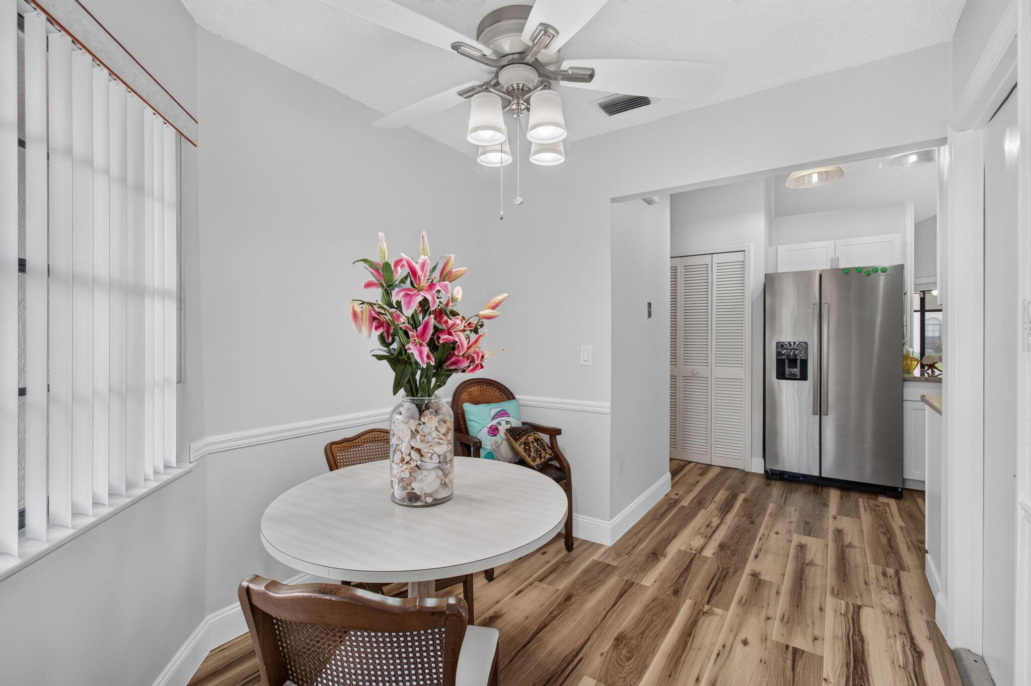 5887 Parkwalk Circle W Property Photo 12