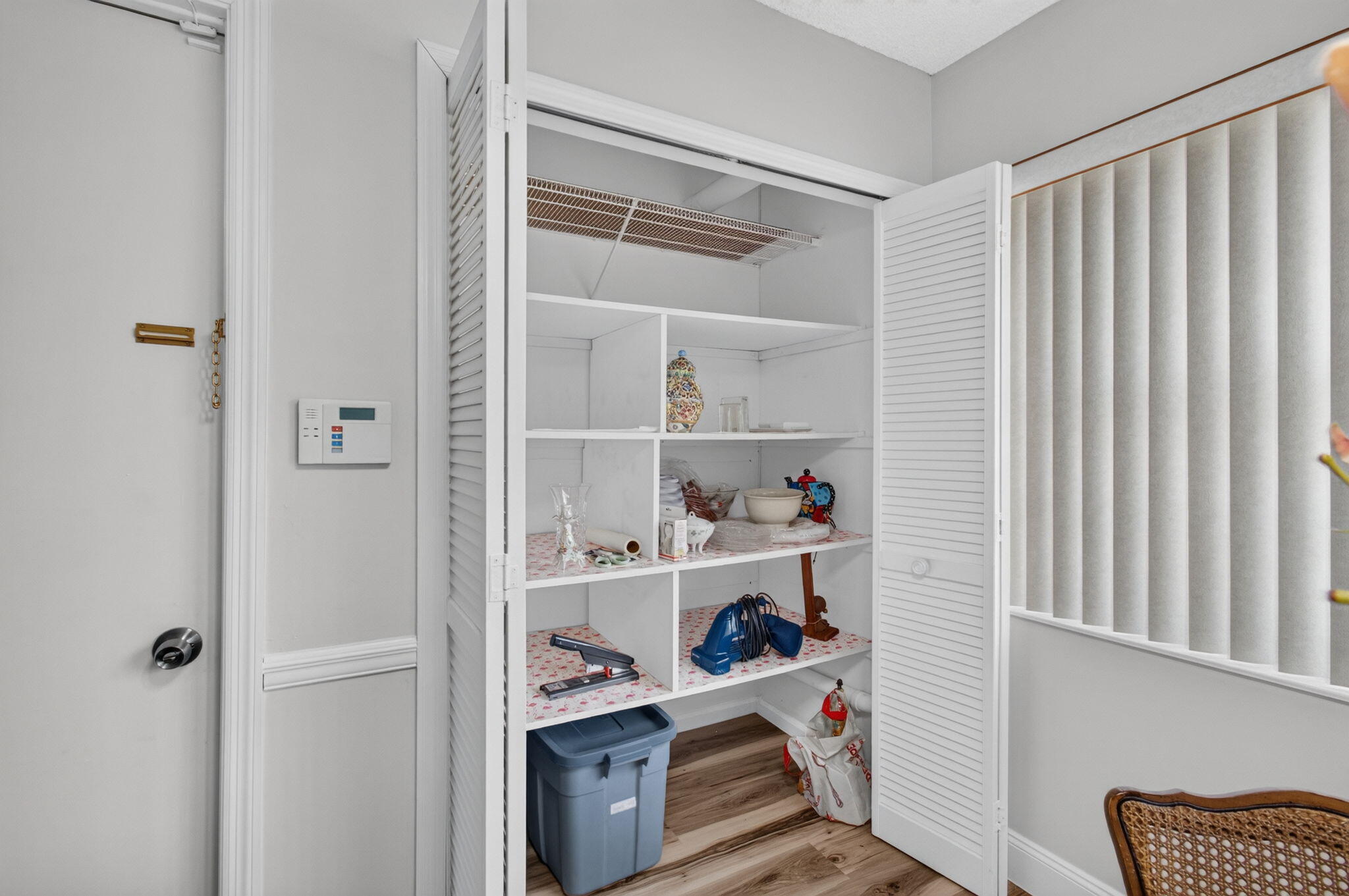 5887 Parkwalk Circle W Property Photo 13