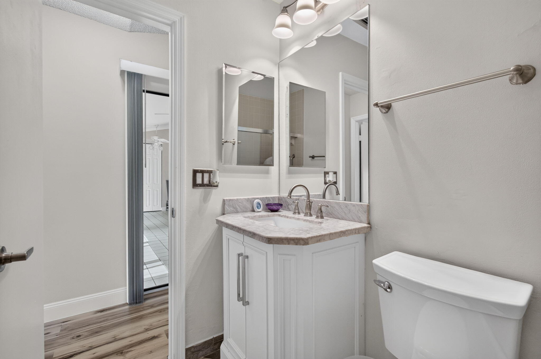 5887 Parkwalk Circle W Property Photo 22