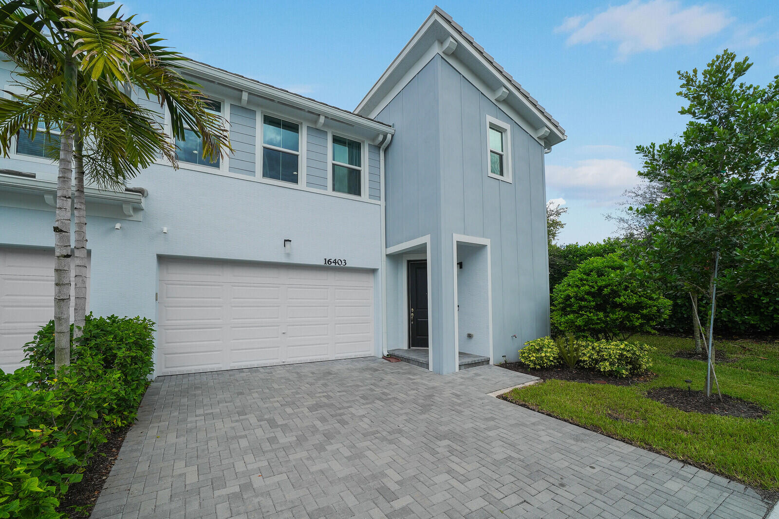 16403 Helix Court Property Photo 2