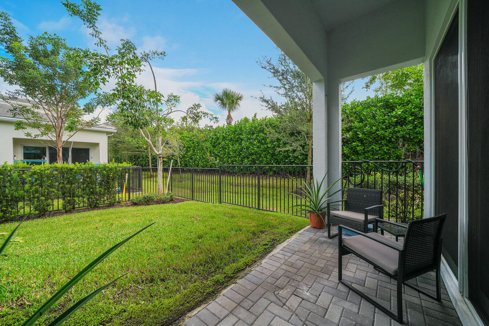 16403 Helix Court Property Photo 6