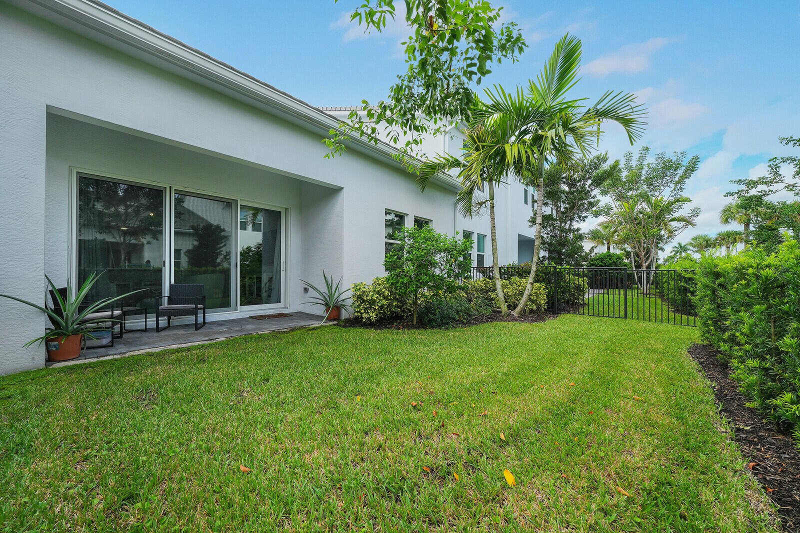 16403 Helix Court Property Photo 9