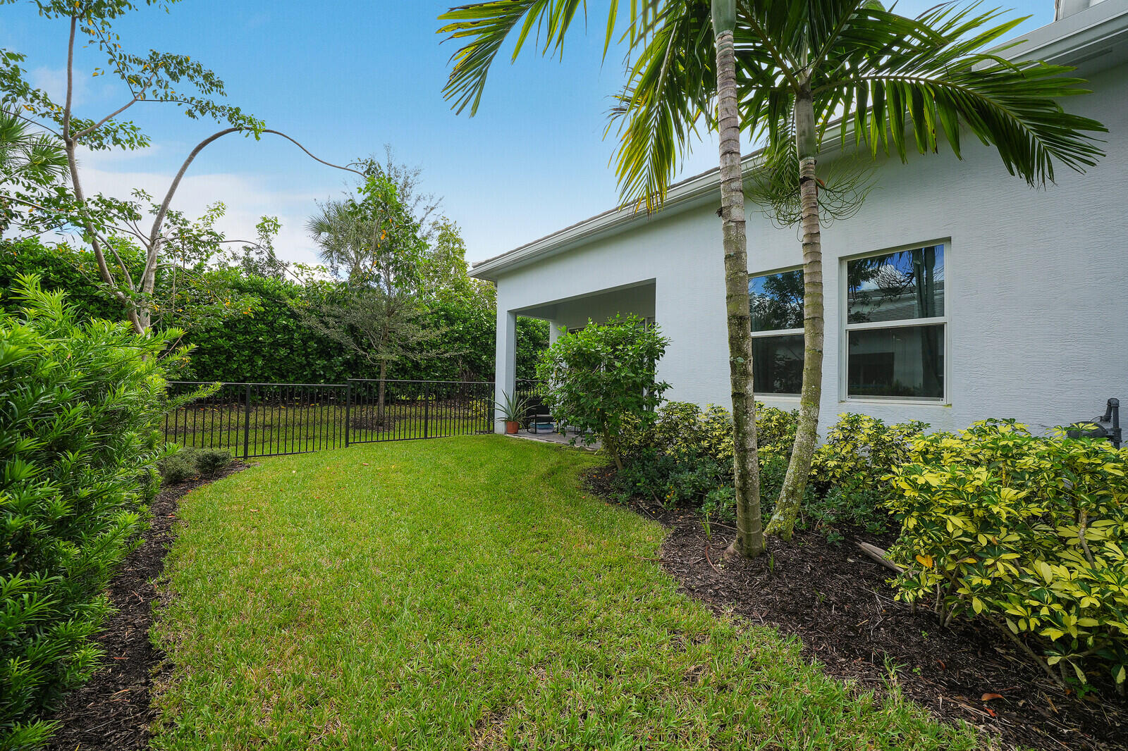 16403 Helix Court Property Photo 10