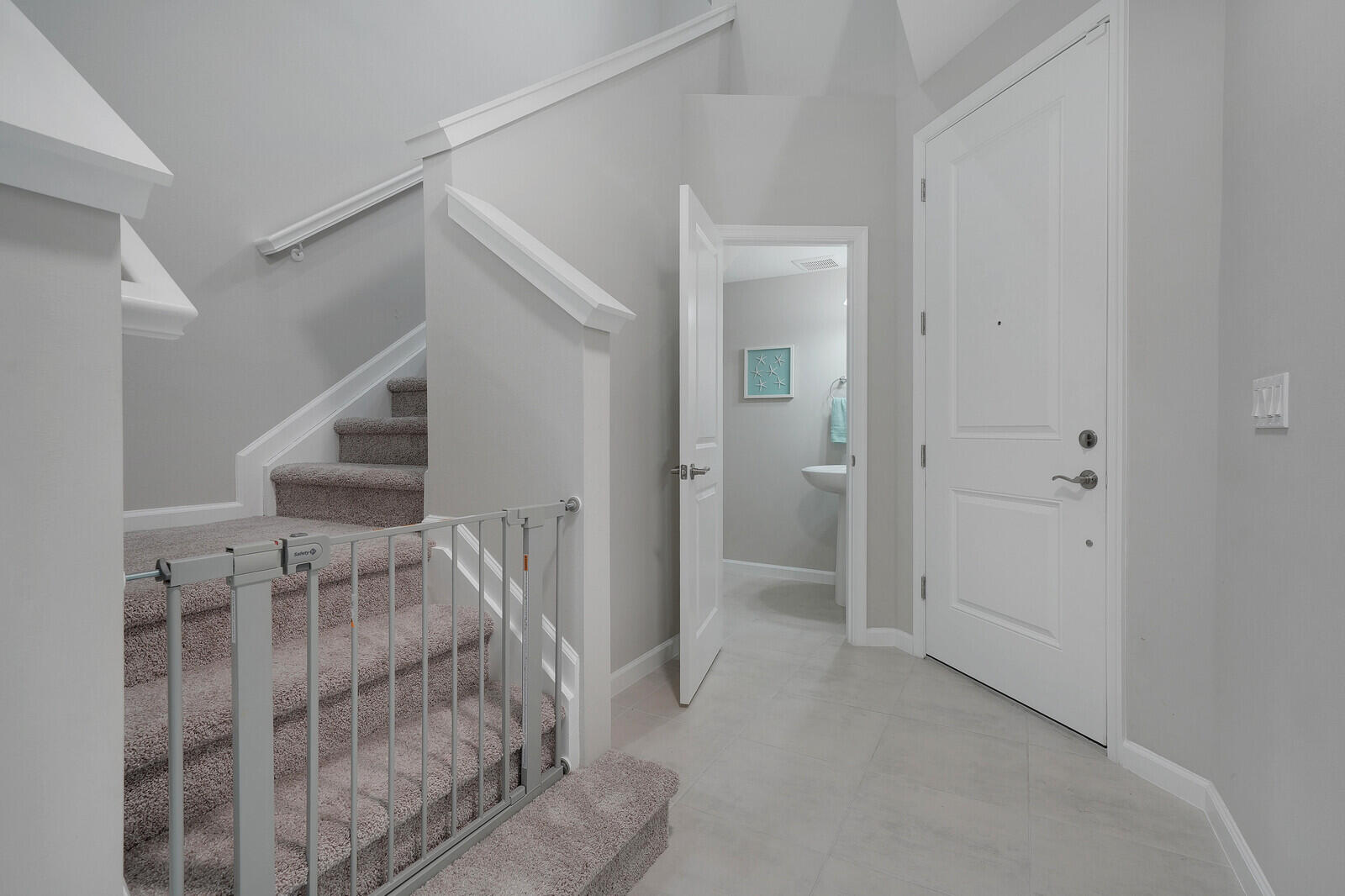 16403 Helix Court Property Photo 11