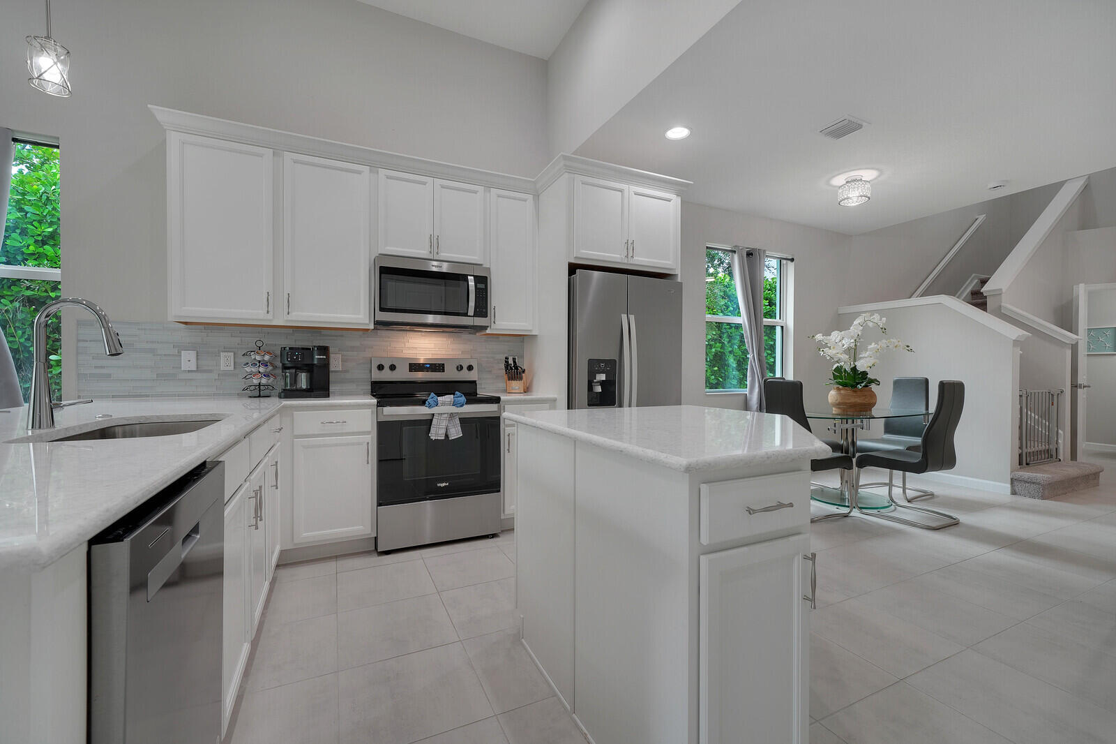 16403 Helix Court Property Photo 16