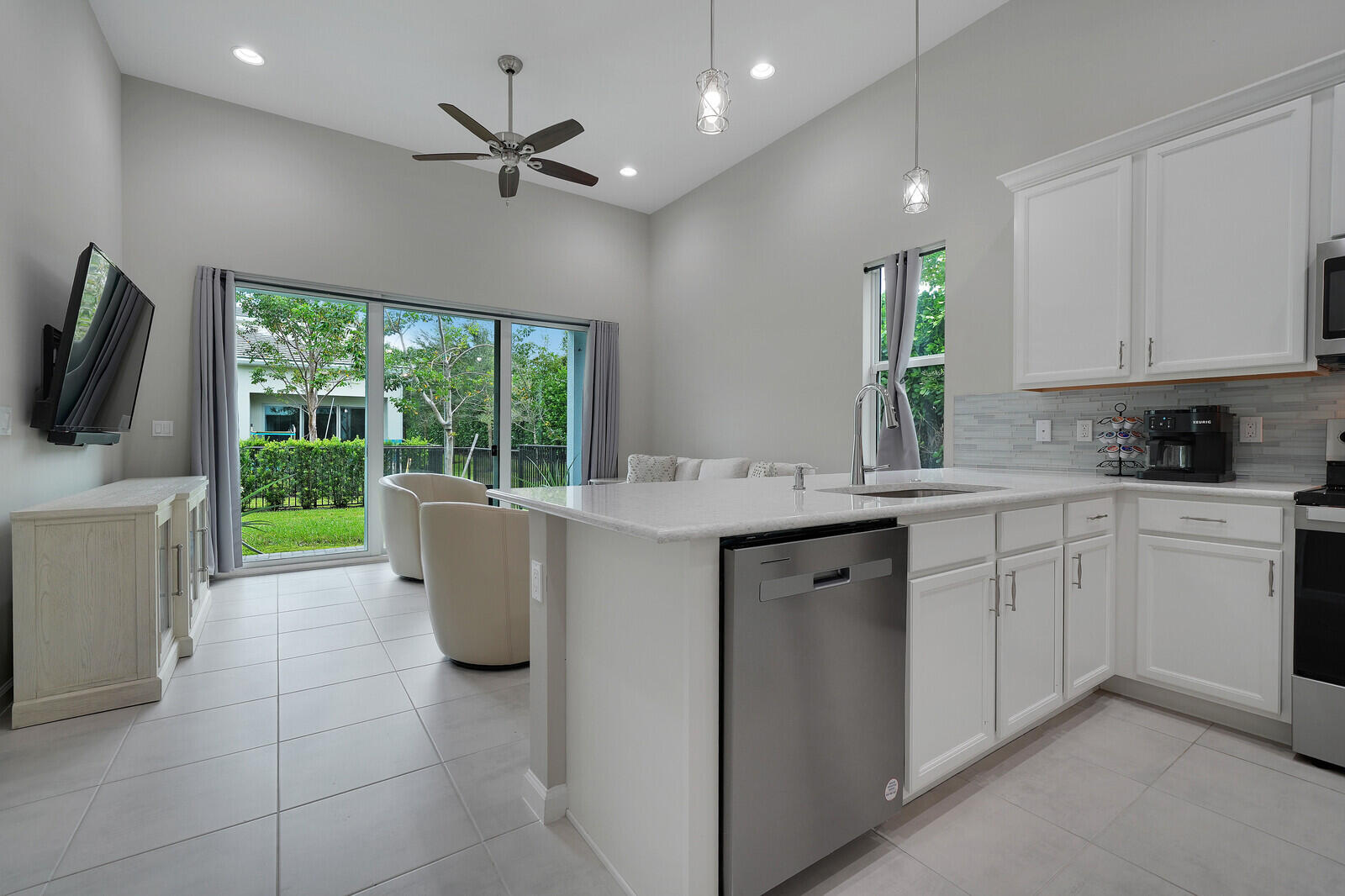16403 Helix Court Property Photo 18