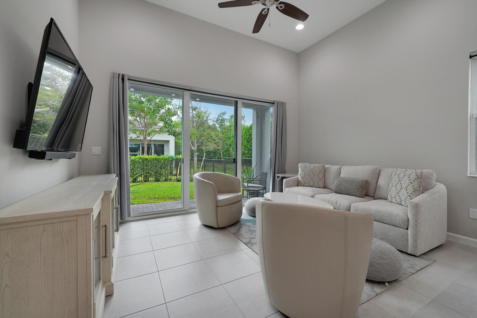 16403 Helix Court Property Photo 19