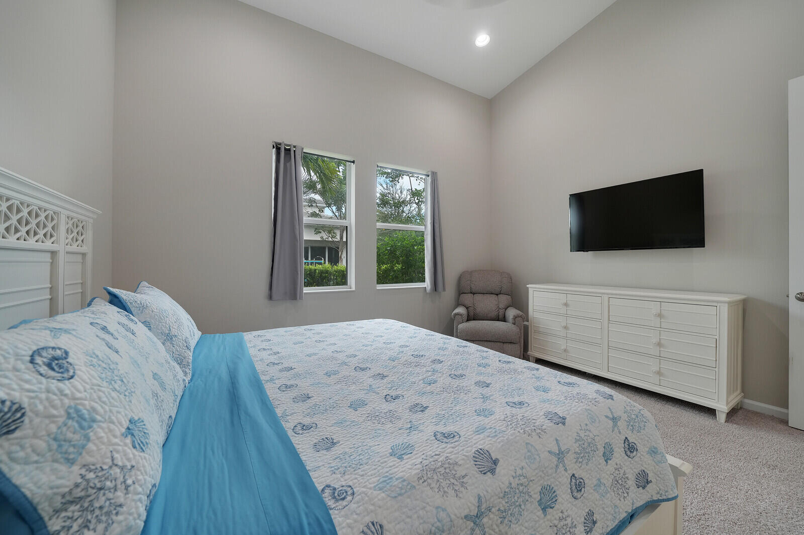 16403 Helix Court Property Photo 25