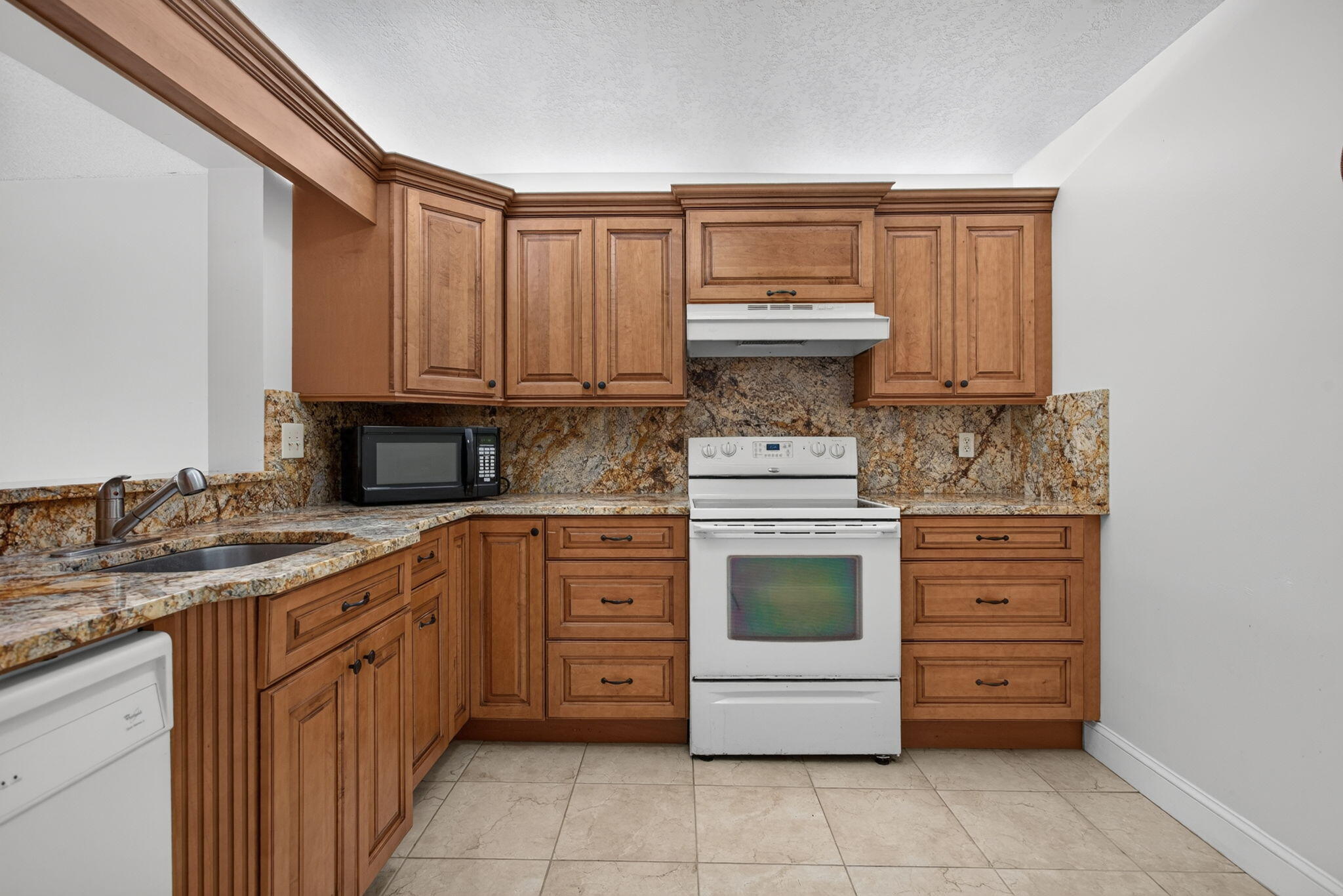 2073 Coral Ridge Drive N205 Property Photo 2