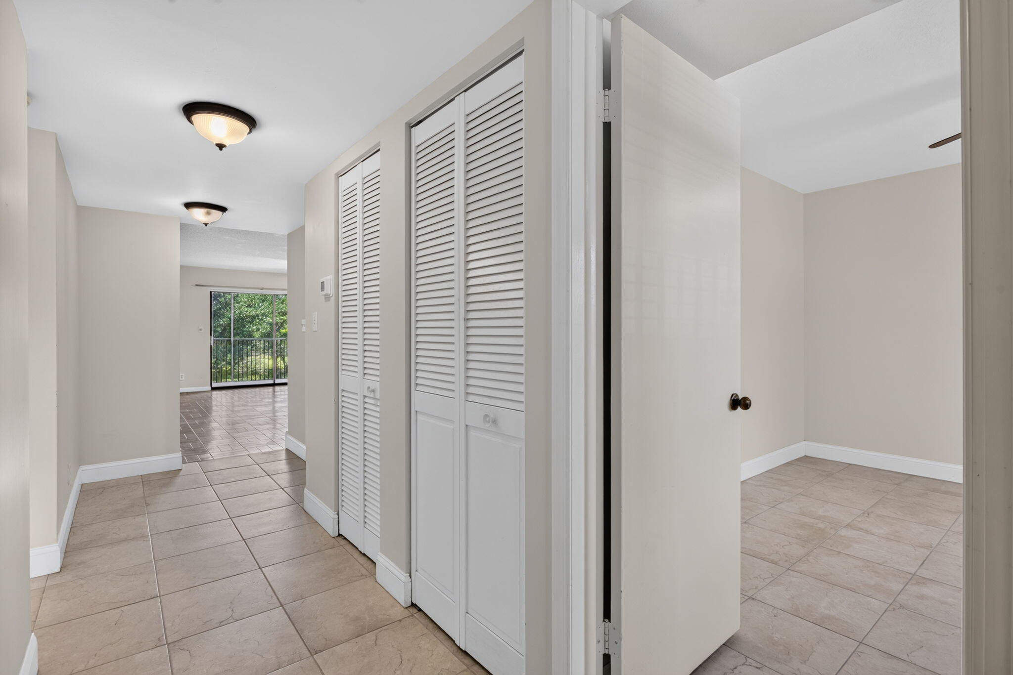 2073 Coral Ridge Drive N205 Property Photo 7