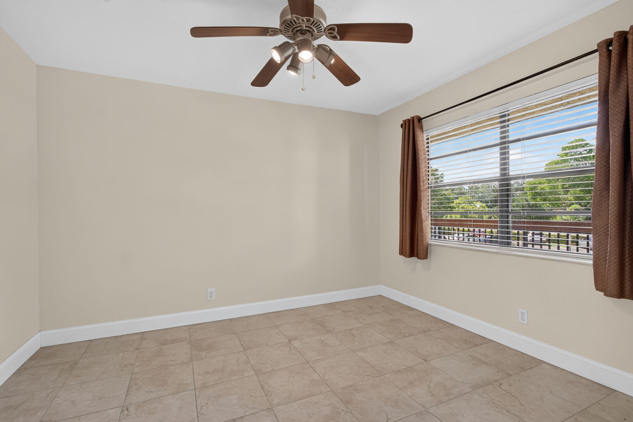 2073 Coral Ridge Drive N205 Property Photo 10