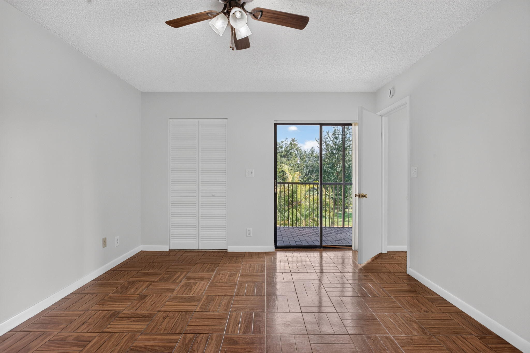 2073 Coral Ridge Drive N205 Property Photo 26