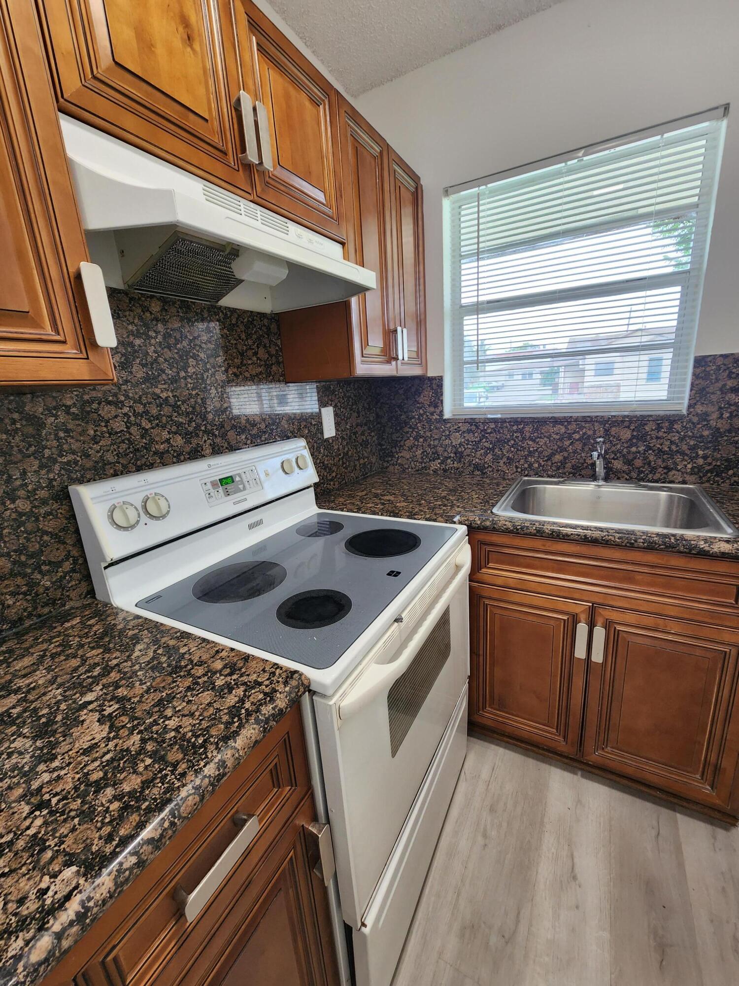 2466 Lincoln Street 1 Property Photo 1