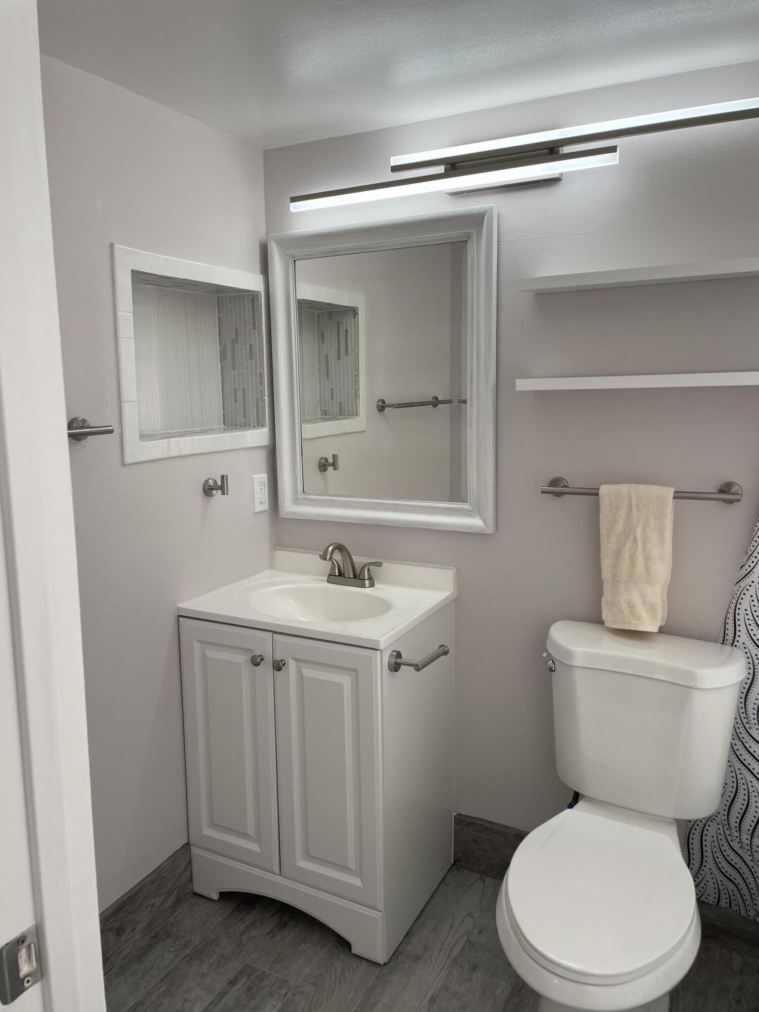 162 Camden G Property Photo 3