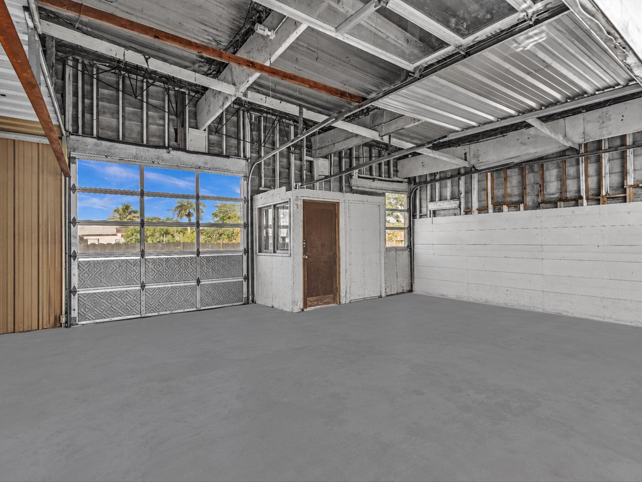 9 Nw Avenue D Property Photo 3