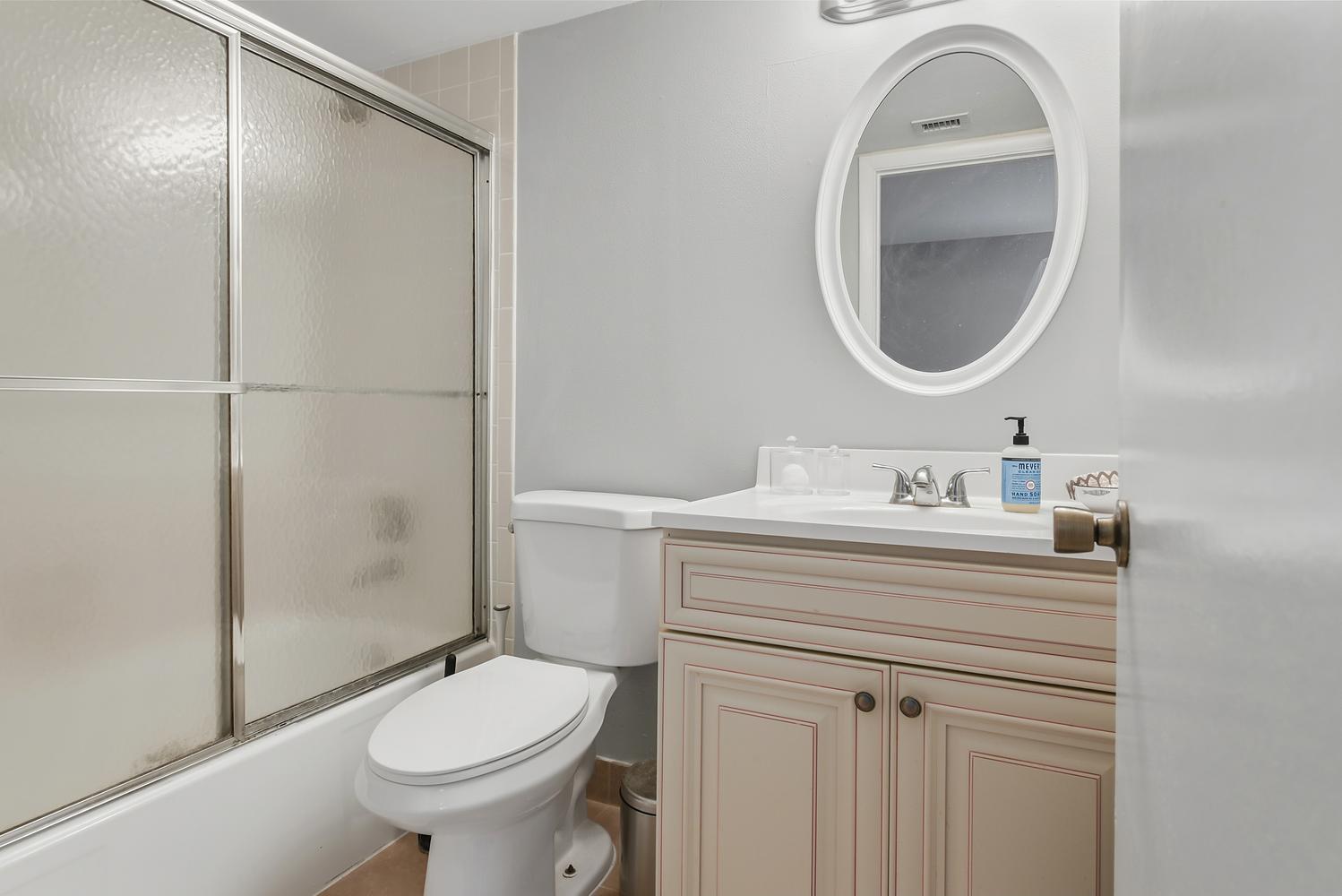 1605 S Us Highway 1 B404 Property Photo 11