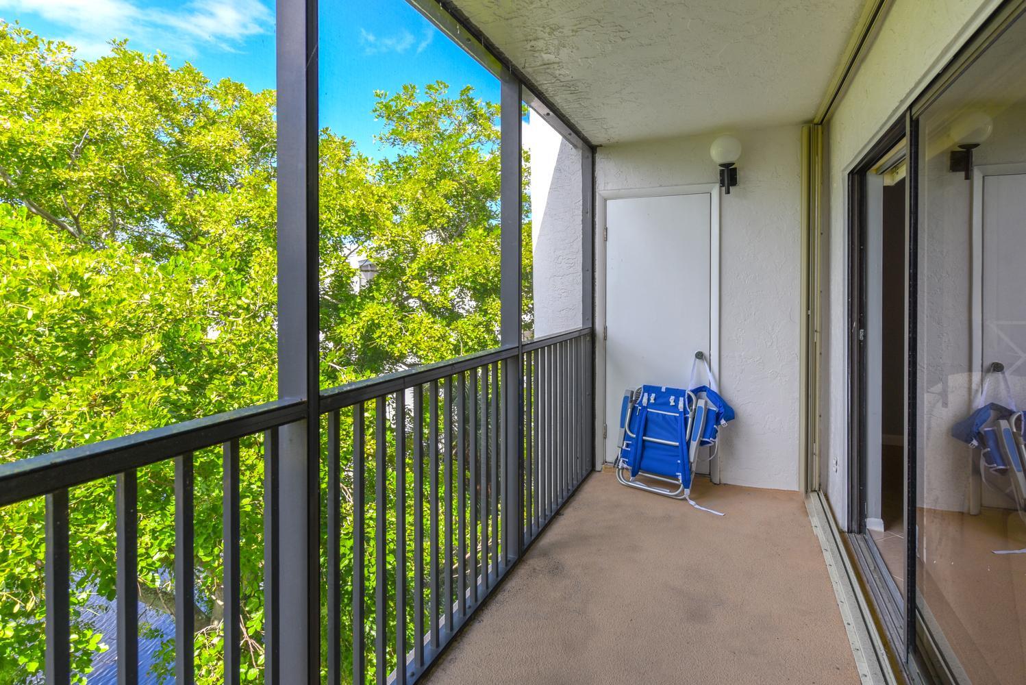 1605 S Us Highway 1 B404 Property Photo 15