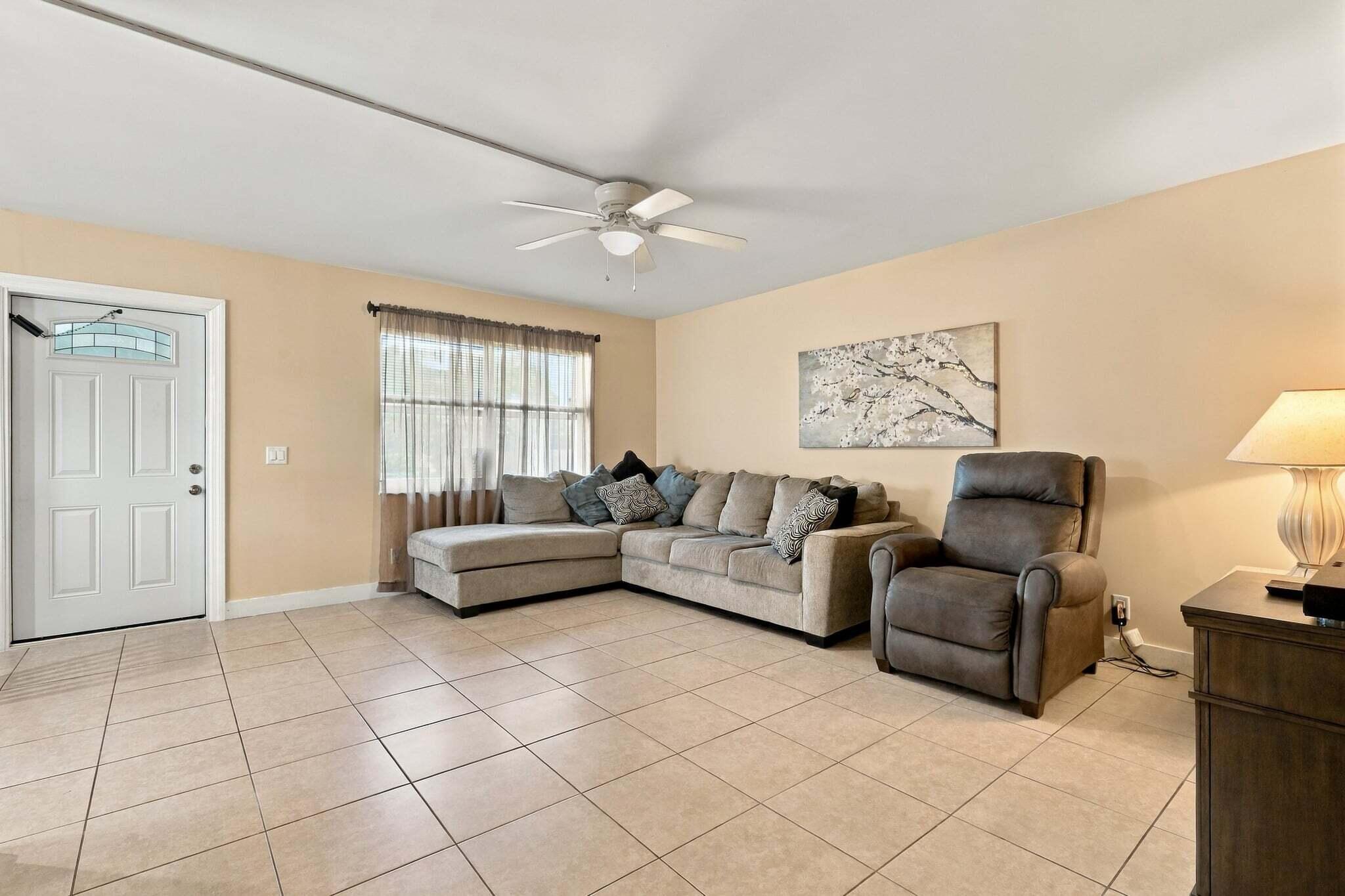 532 Capri L Property Photo 4