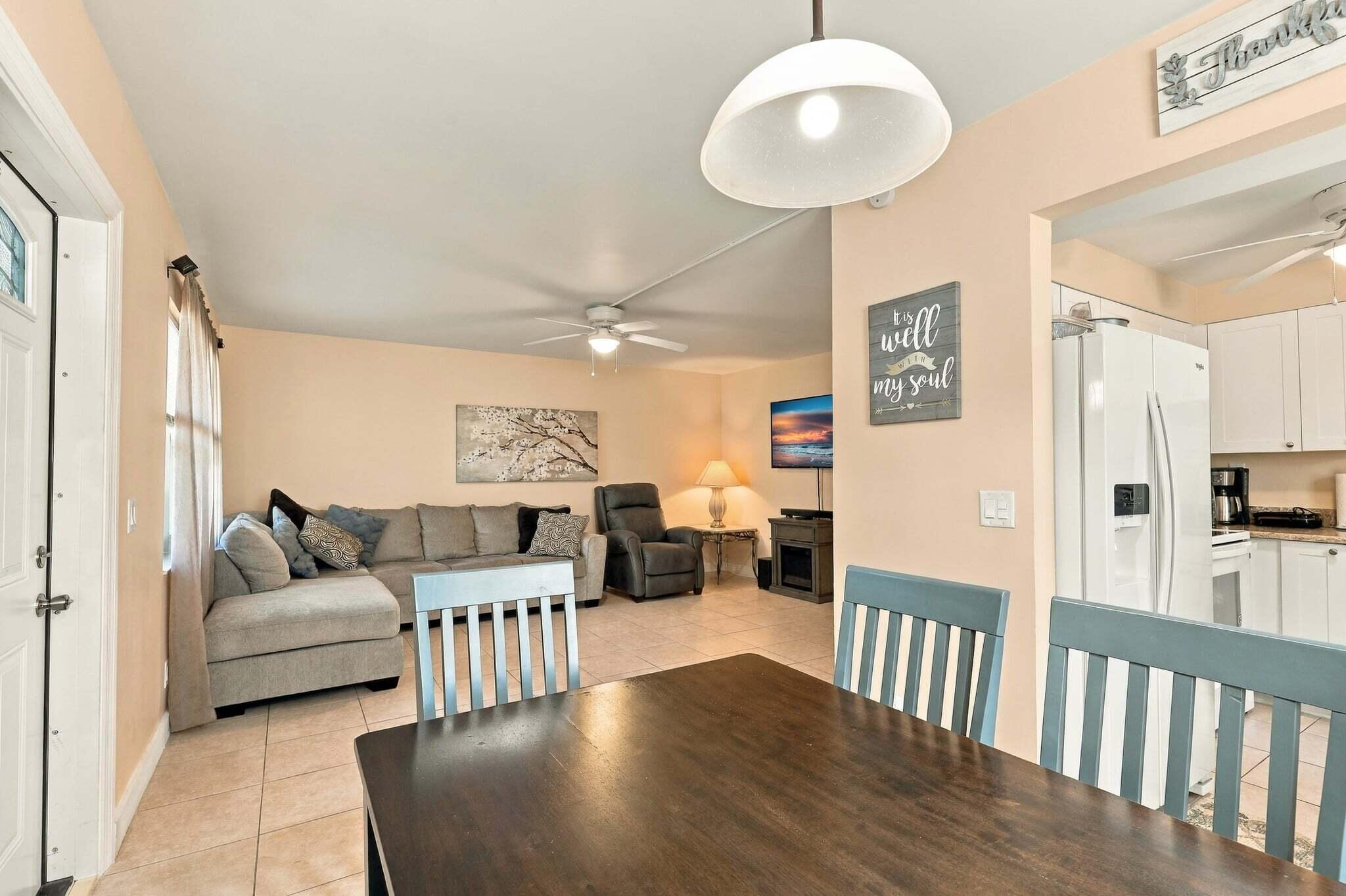 532 Capri L Property Photo 12