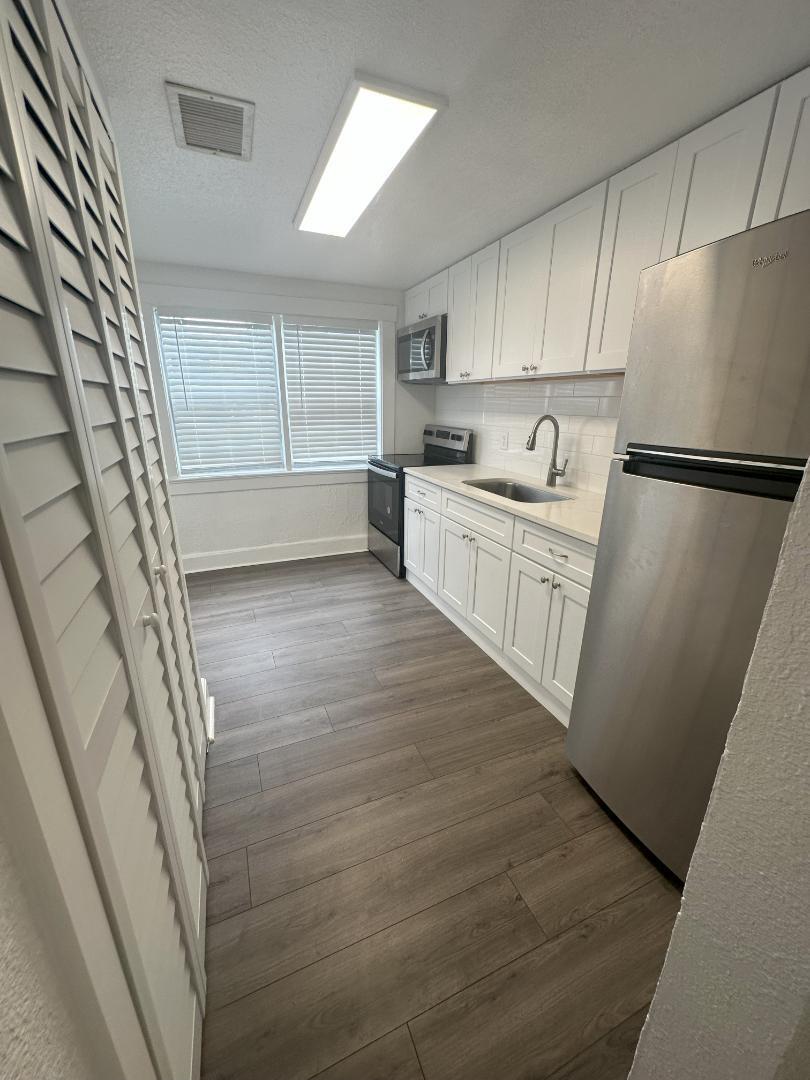 215 S Seacrest Boulevard Property Photo 7