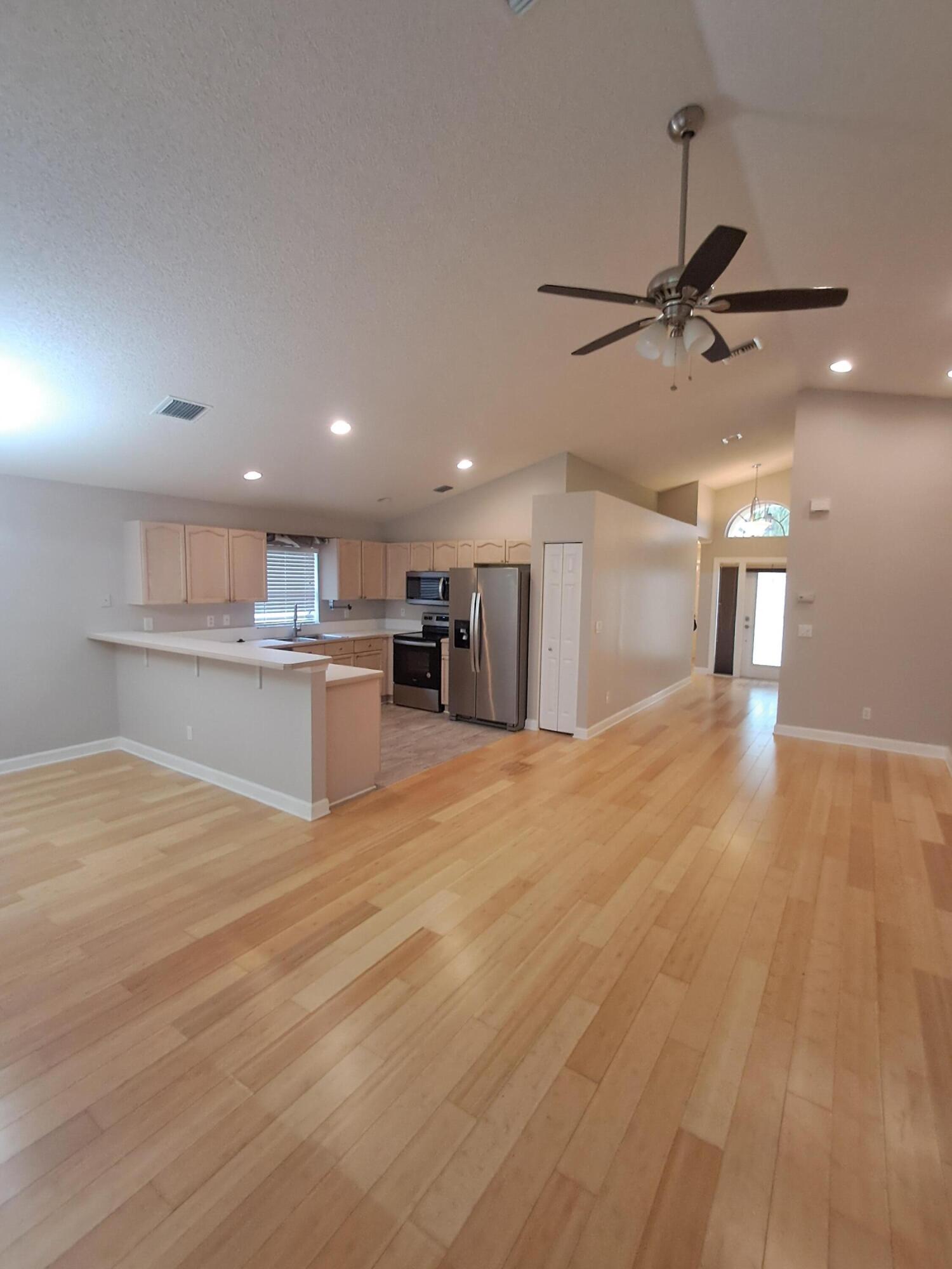 1569 Carriage Brooke Drive Property Photo 2