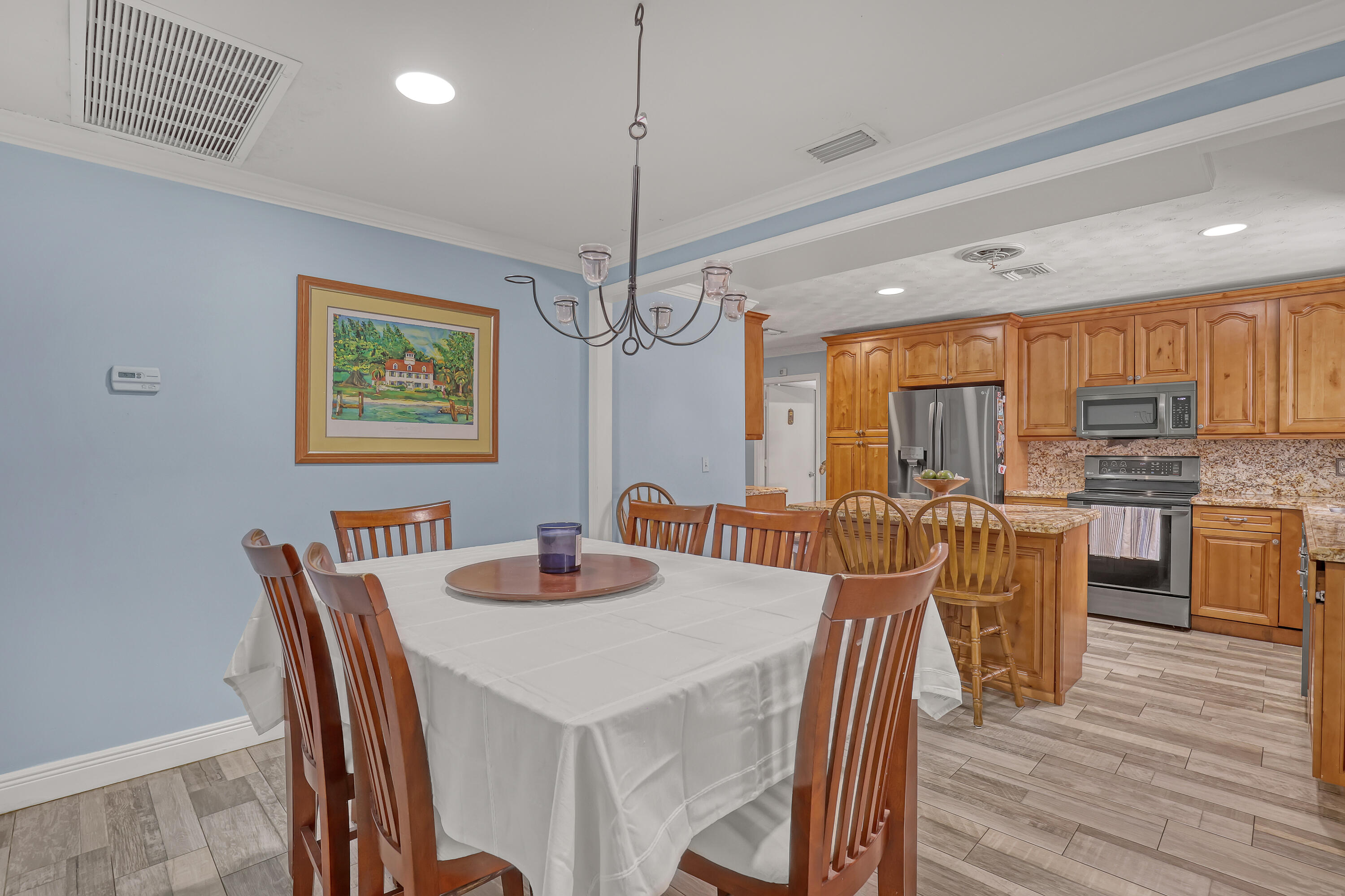 799 Huff Road Property Photo 14