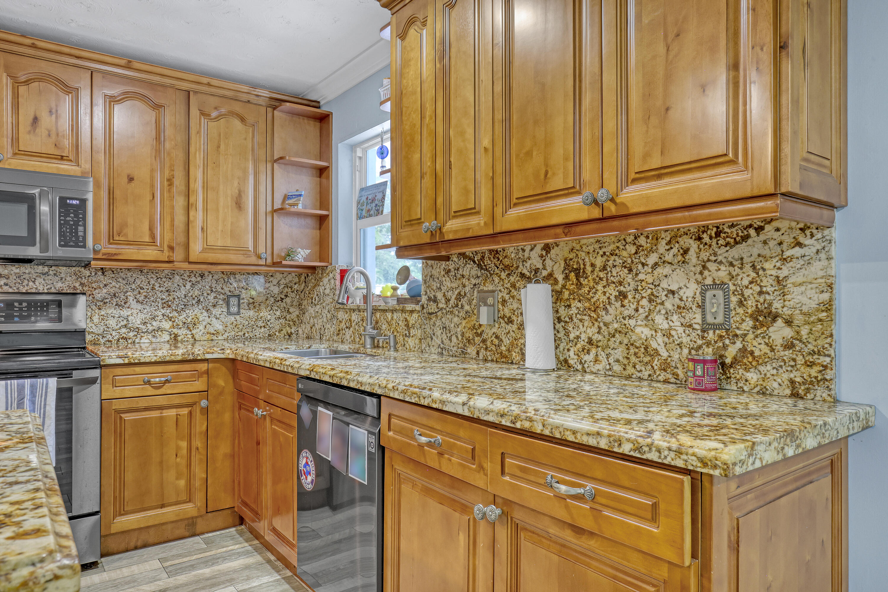 799 Huff Road Property Photo 17