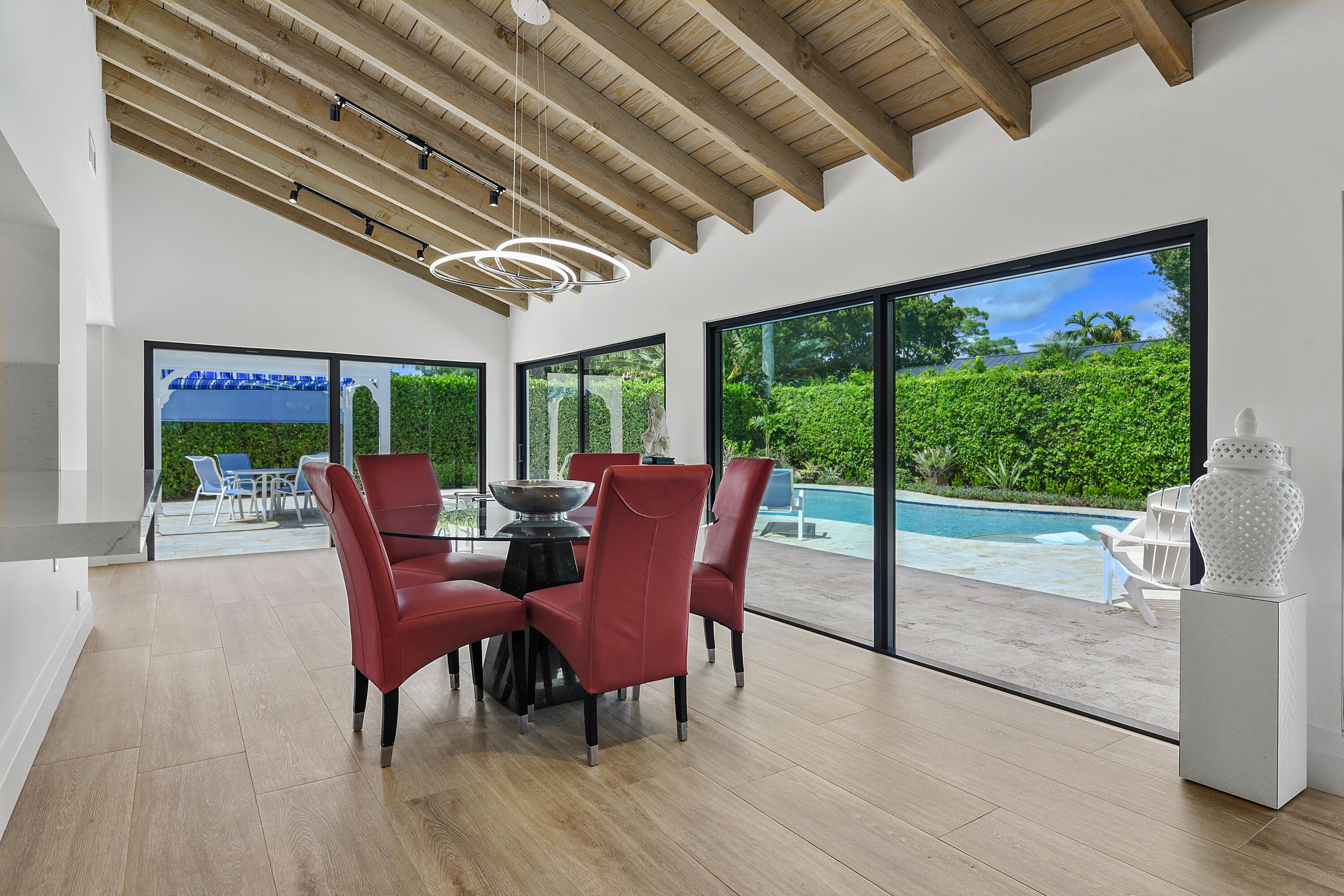 4561 Oak Tree Court Property Photo 15