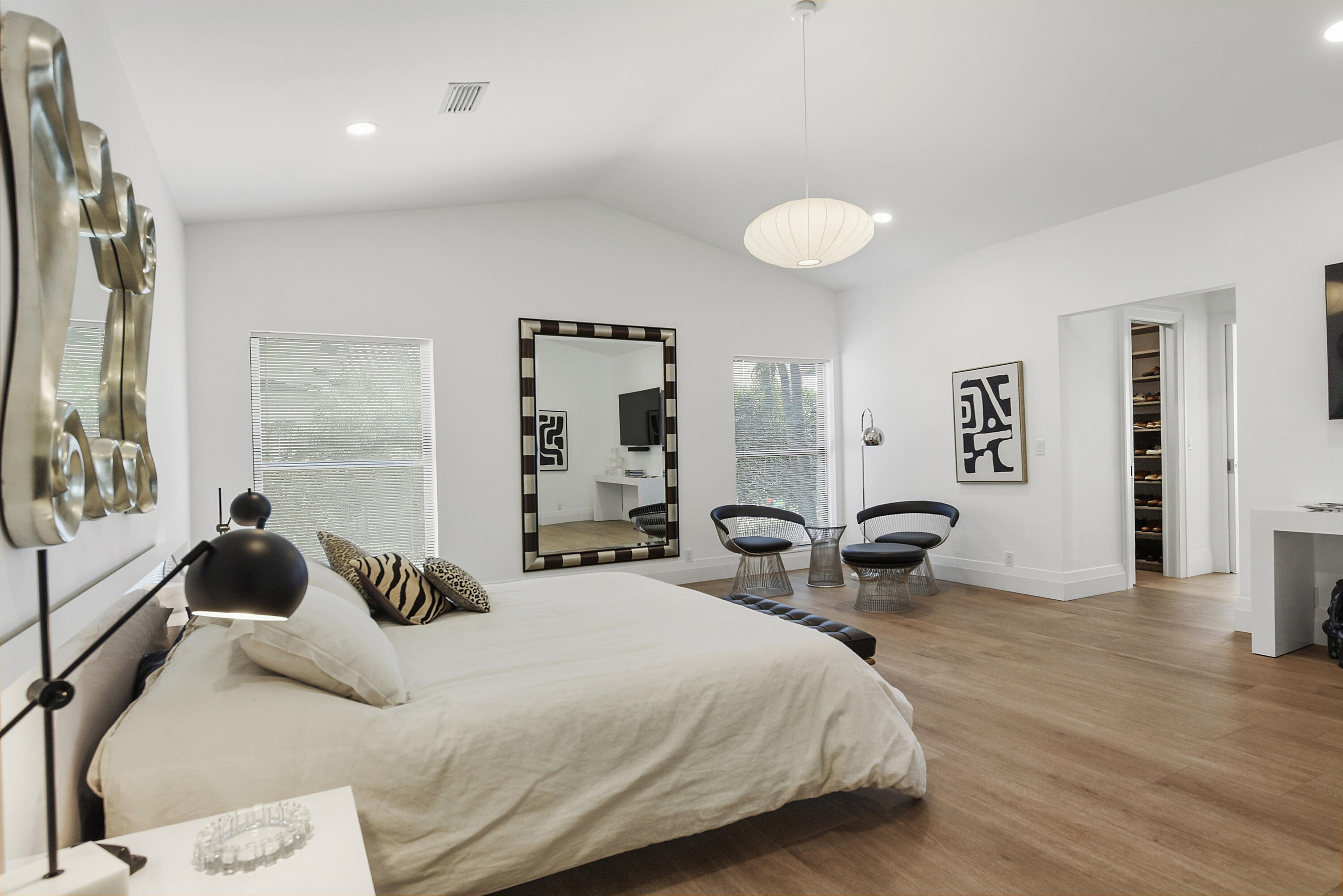 4561 Oak Tree Court Property Photo 26