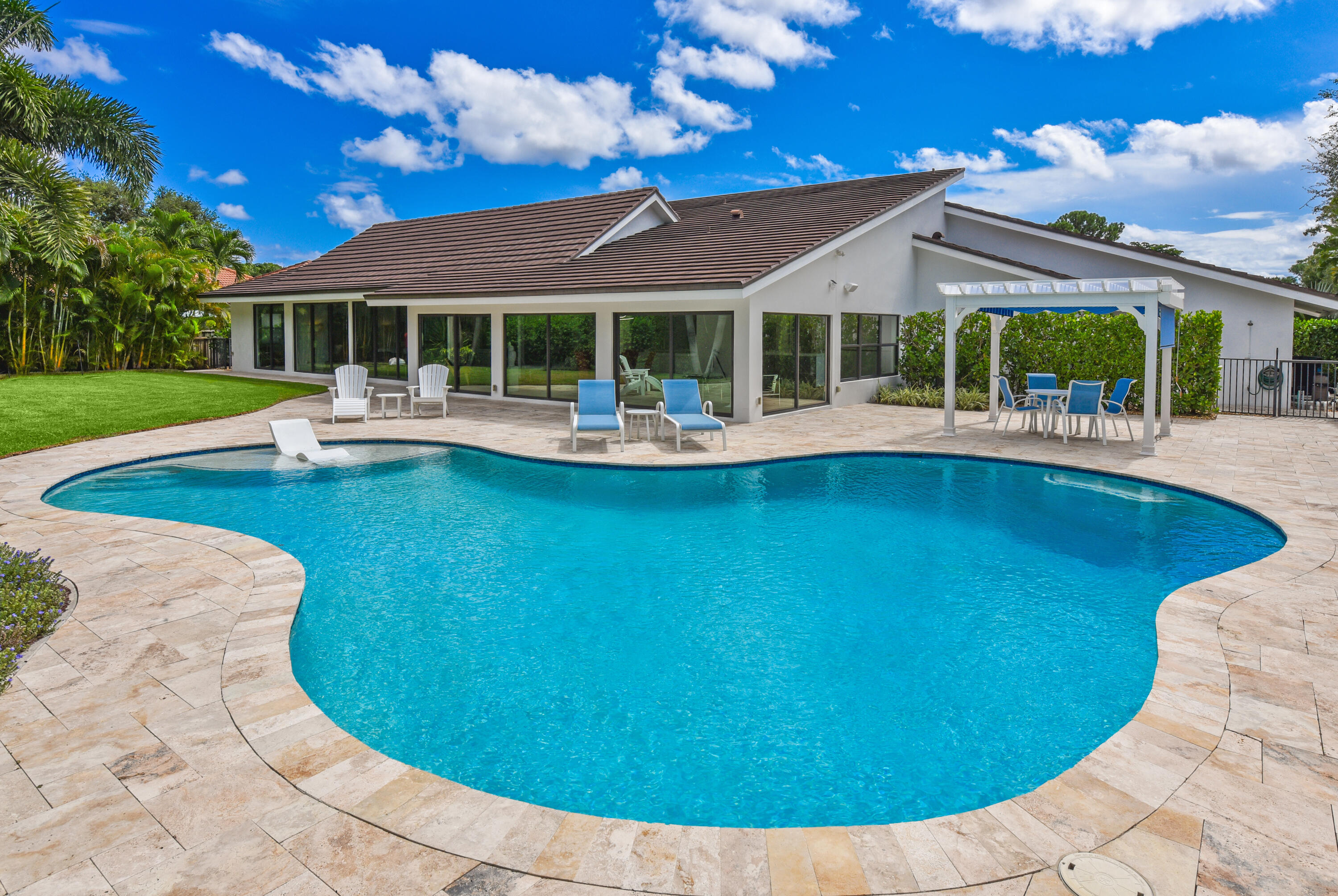 4561 Oak Tree Court Property Photo 48