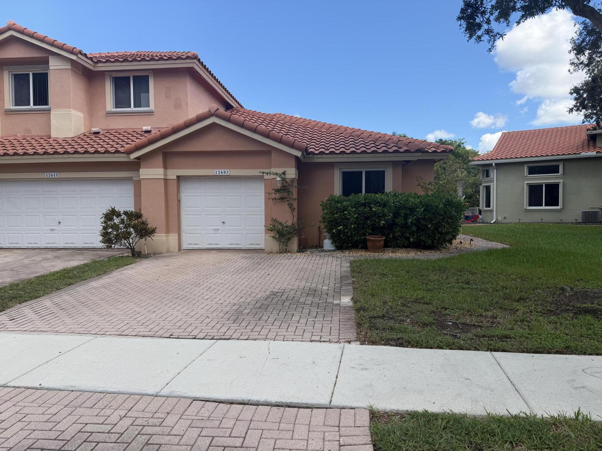 12603 Nw 56th Drive Property Photo 1