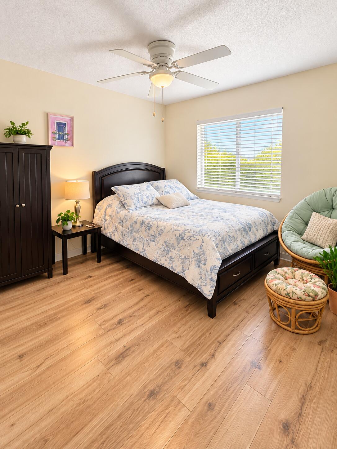 6057 Strawberry Lakes Circle Property Photo 6
