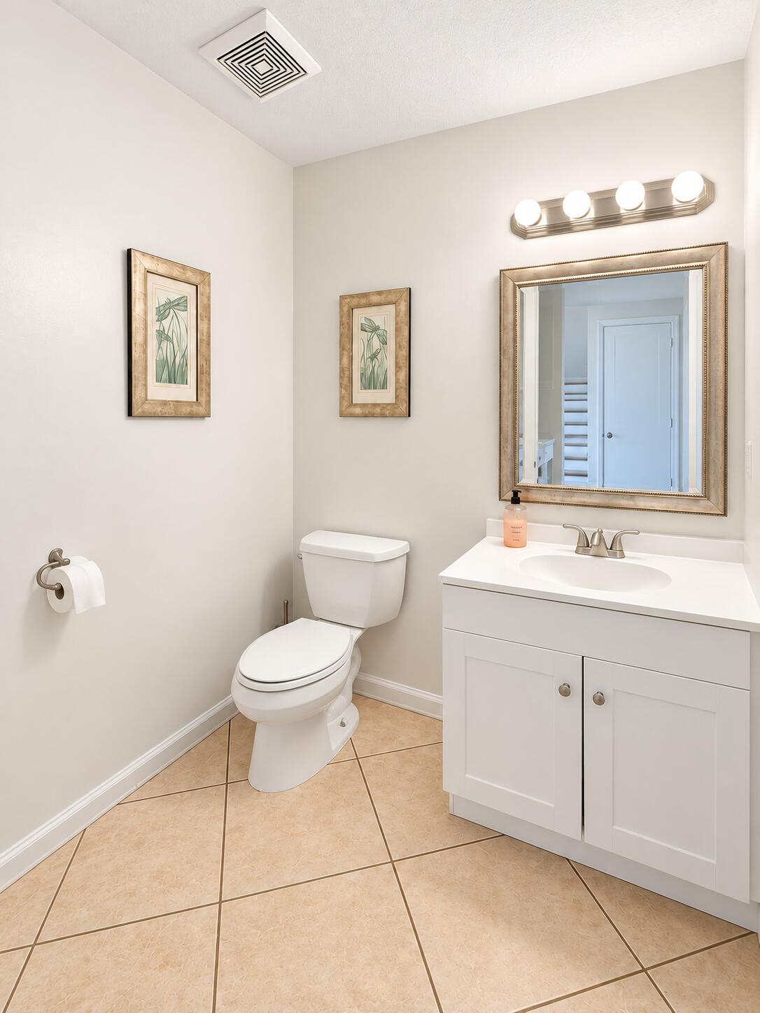 6057 Strawberry Lakes Circle Property Photo 9