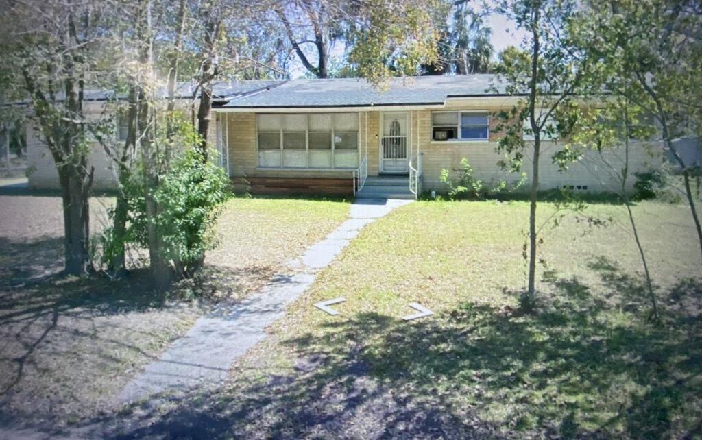 6751 Alaro Road Property Photo 1