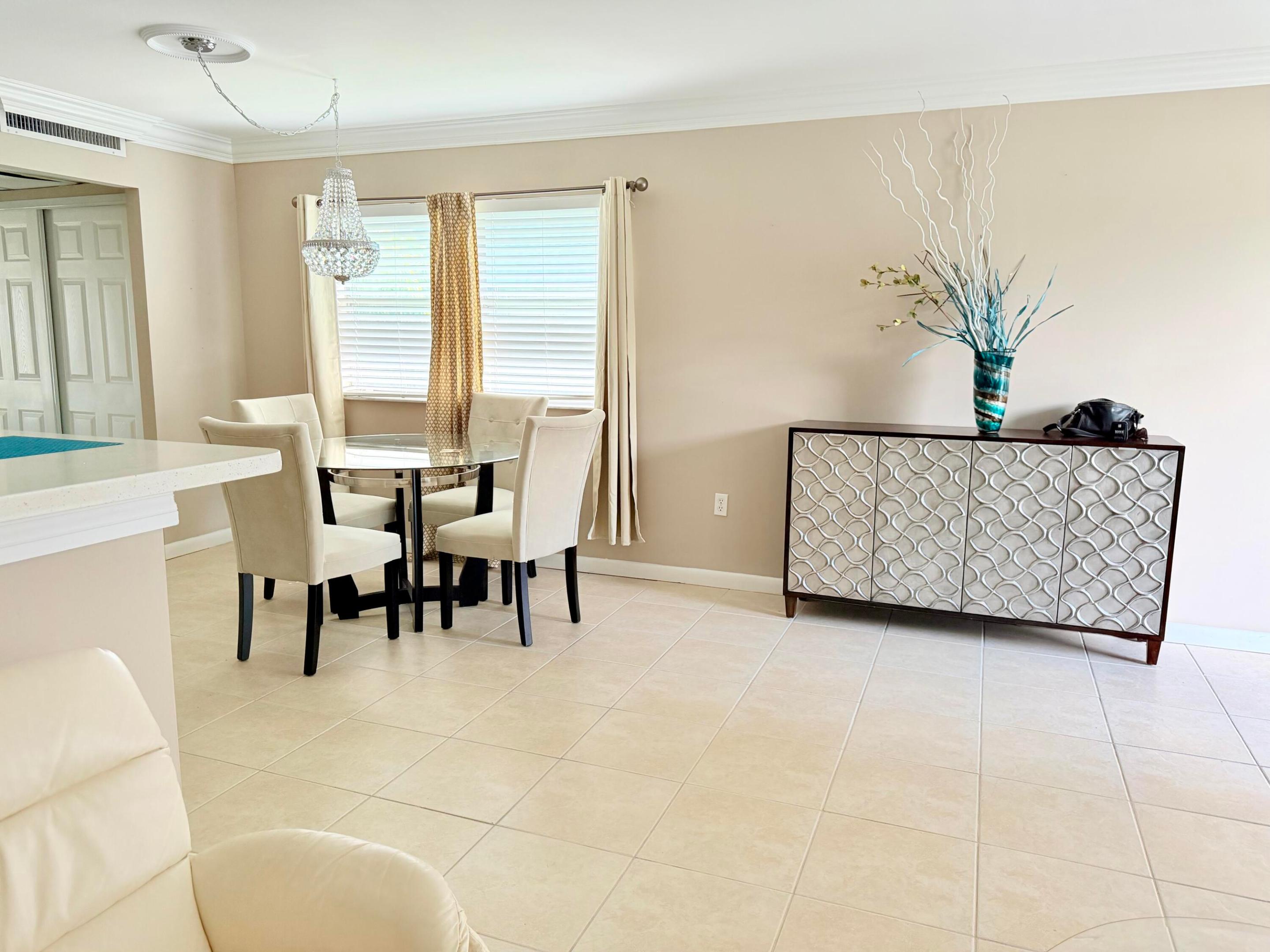 186 Tuscany C Property Photo 3
