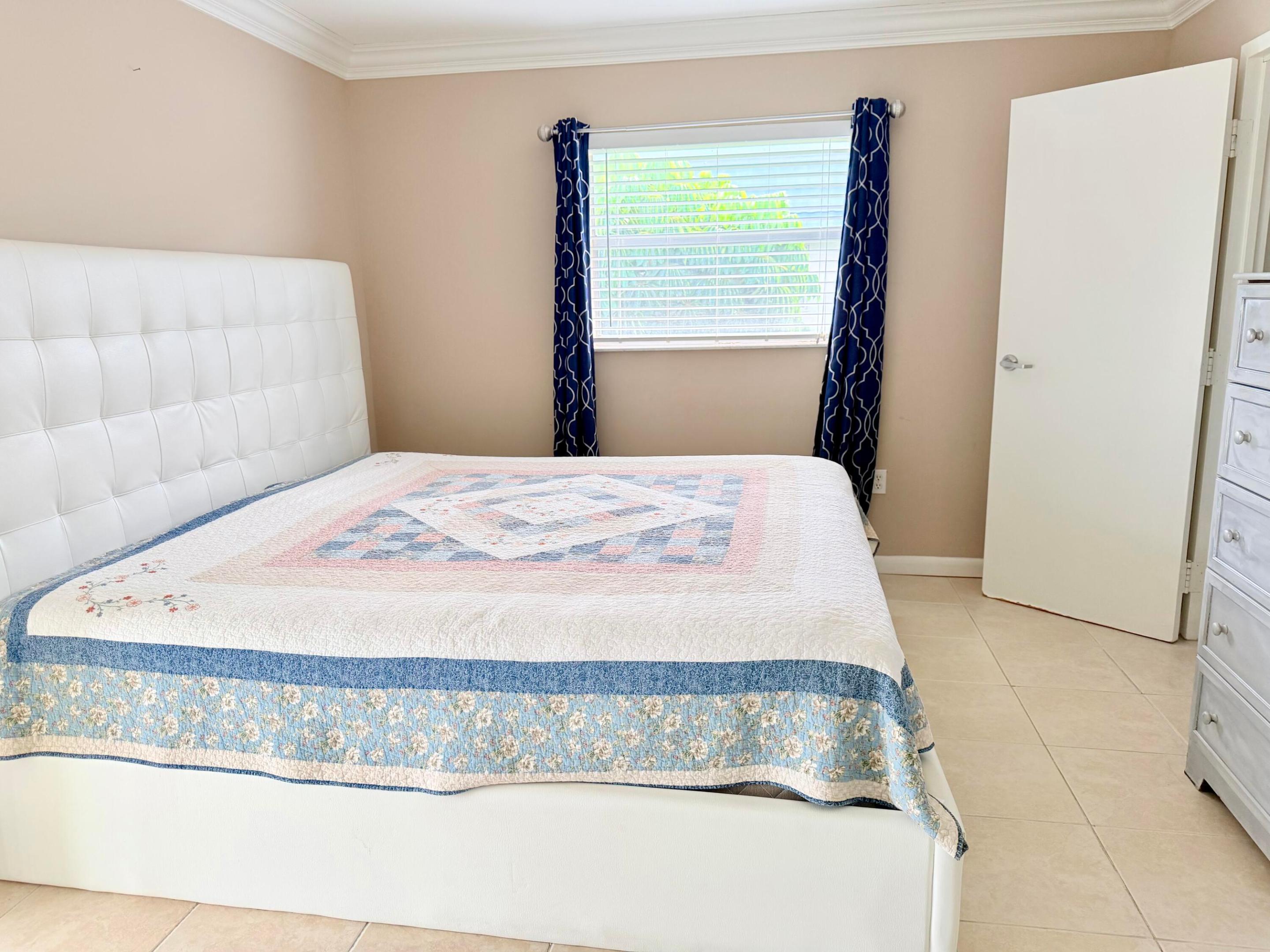 186 Tuscany C Property Photo 10