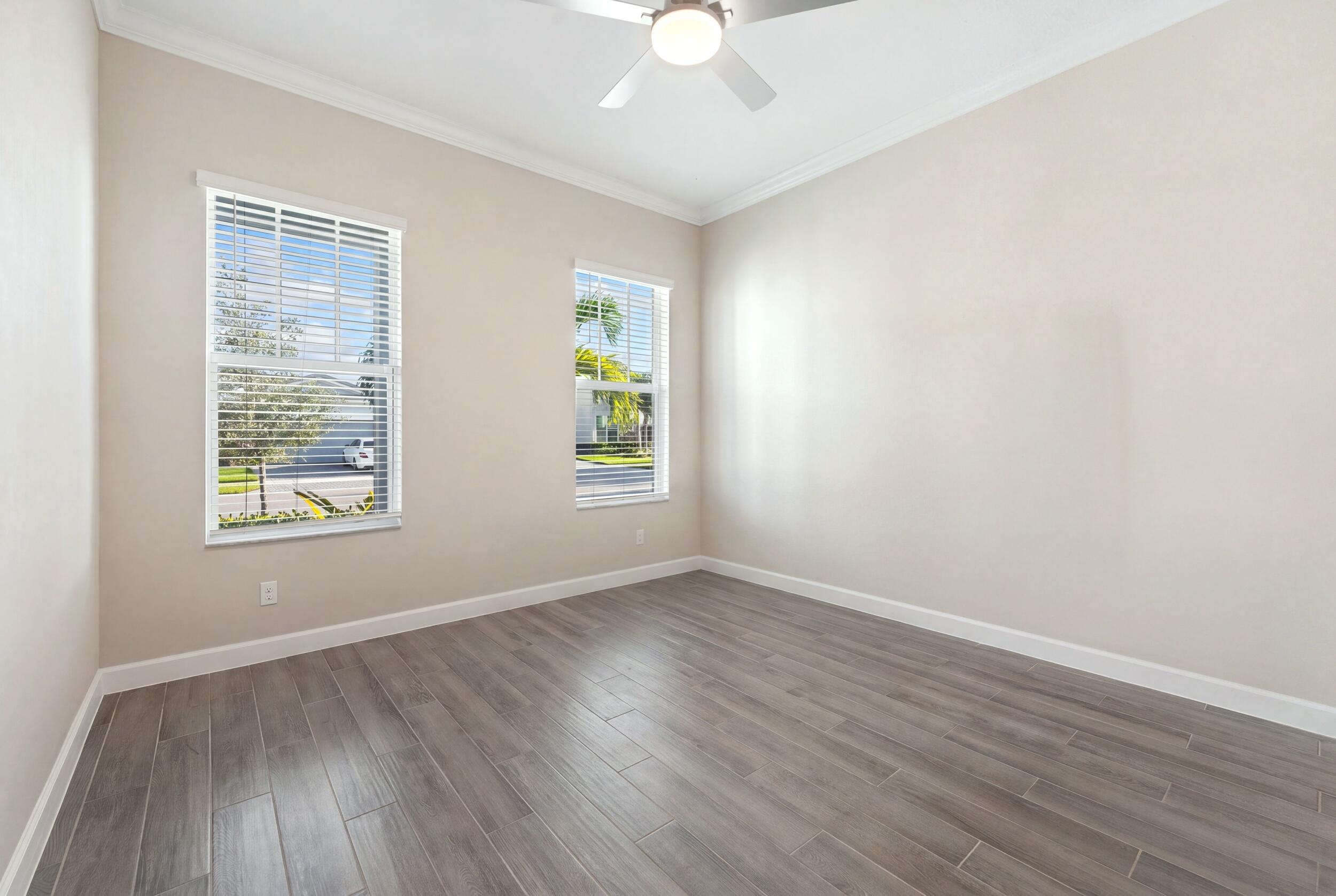 12054 Sw Viridian Boulevard Property Photo 9