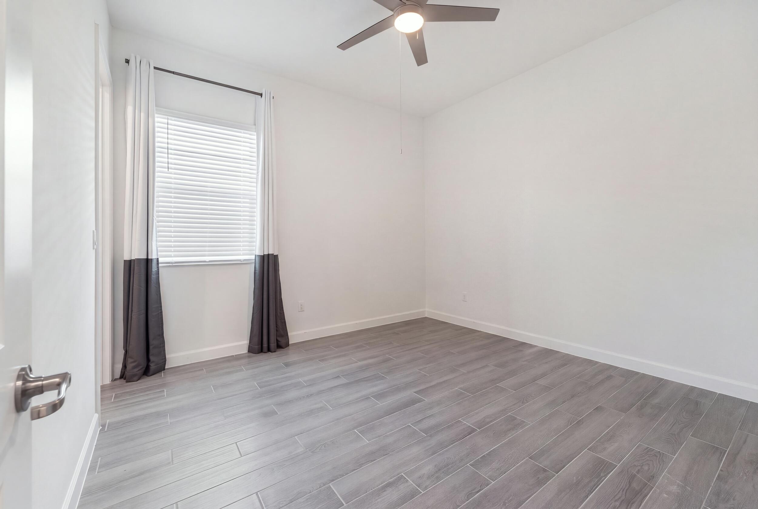 12054 Sw Viridian Boulevard Property Photo 12
