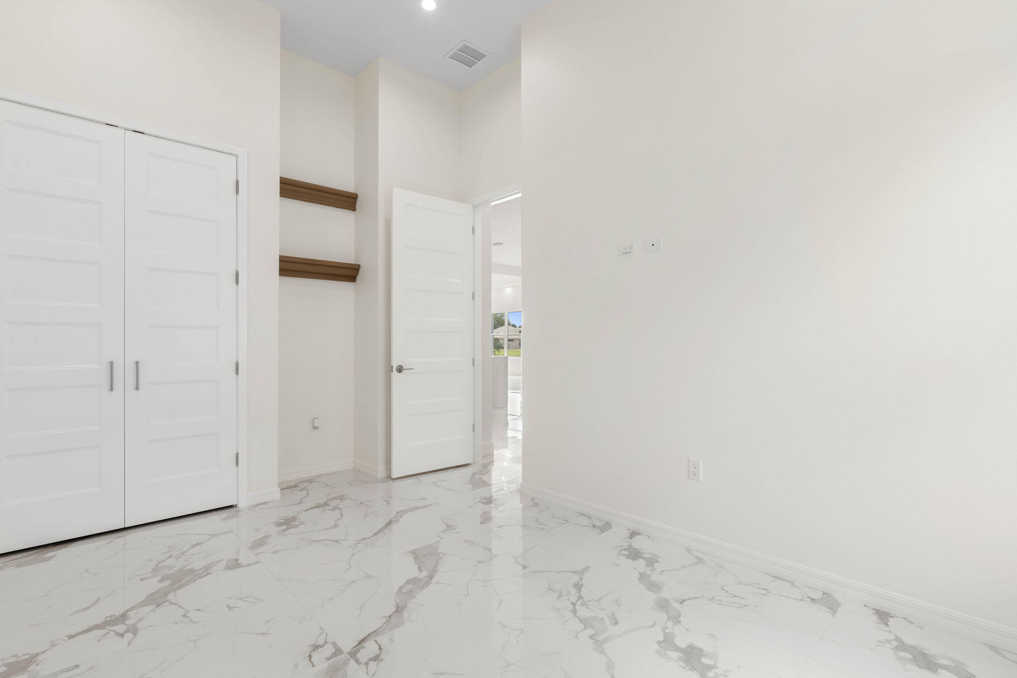 116 Longview Way N Property Photo 43